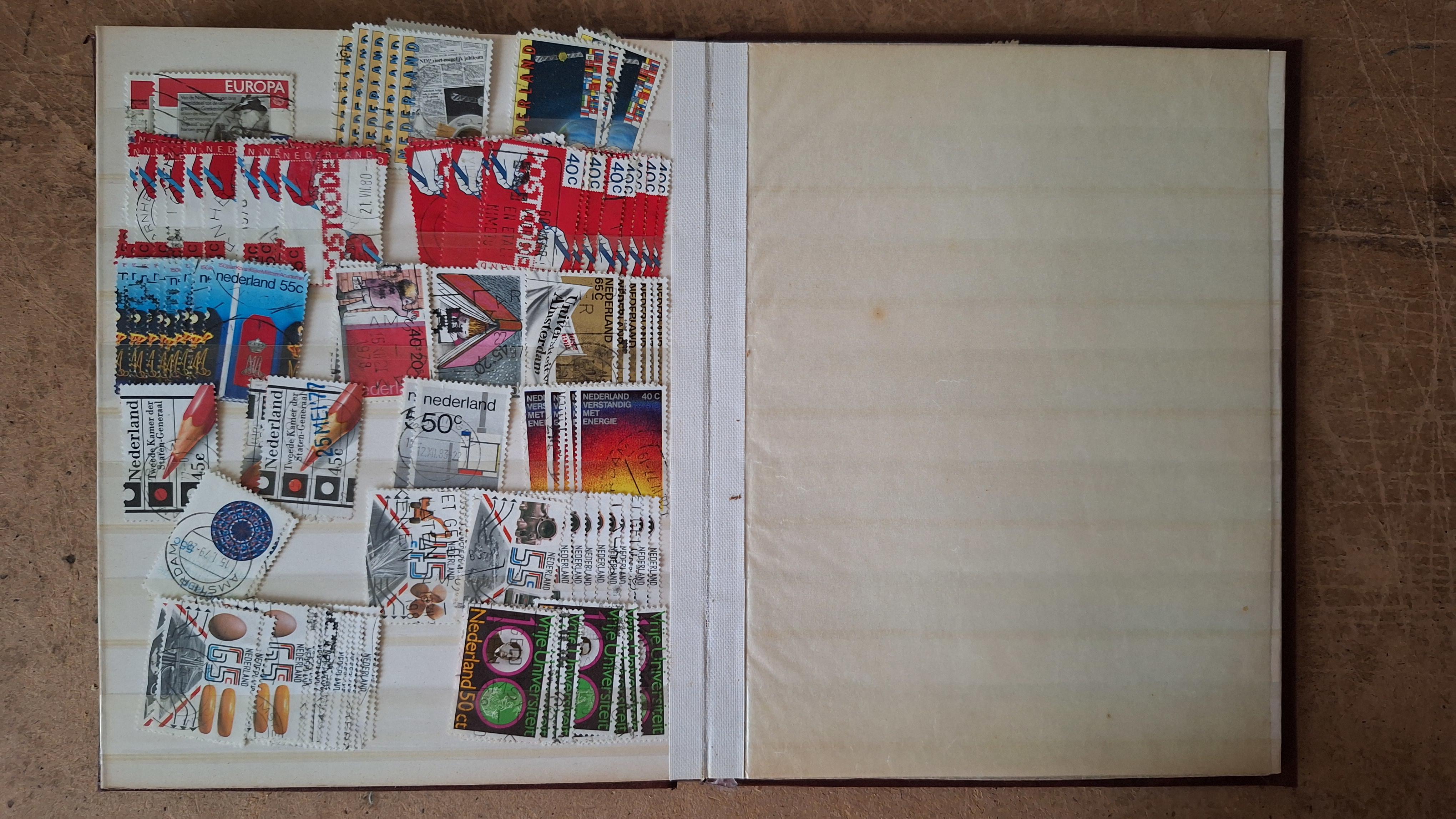 Postzegelalbum met postzegels – foto 7 – kavel bij Goeiendeal