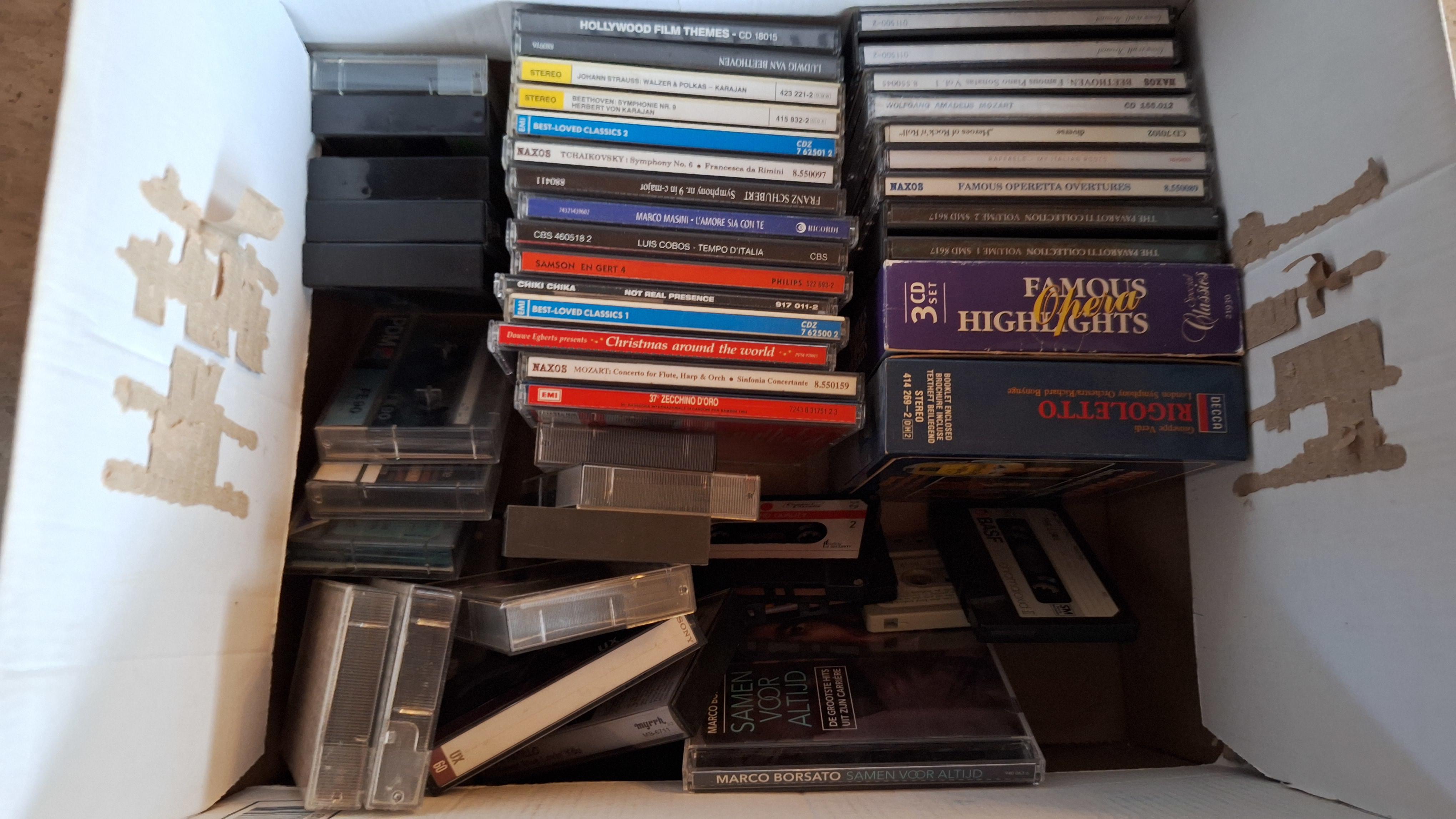 Kartonnen doos met een grote collectie cd's van onder andere klassieke componisten, Bob Marley en Ray Charles – foto 3 – kavel bij Goeiendeal, Houthalen-Helchteren