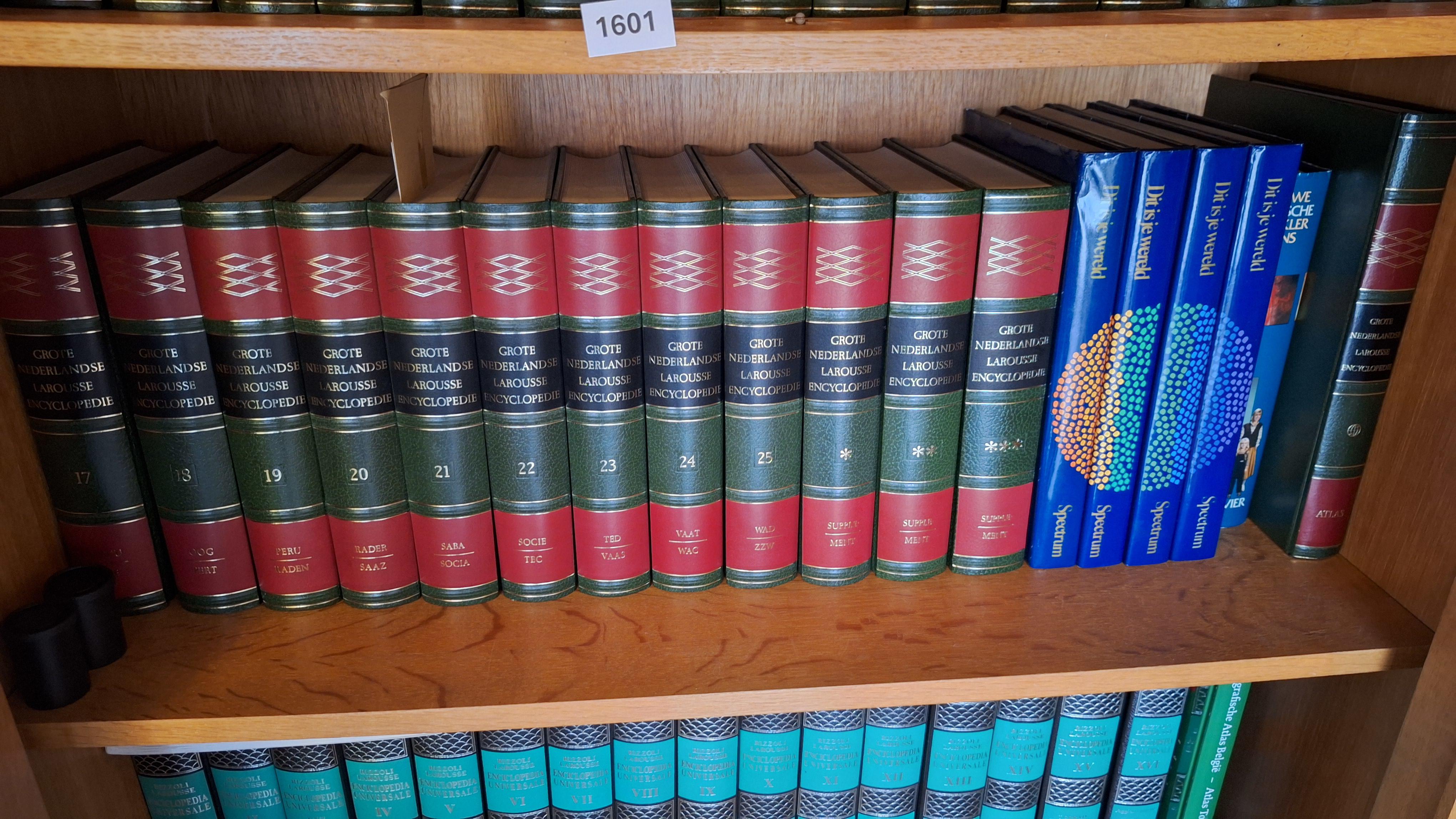 Uitgebreide collectie encyclopedieën en atlassen waaronder de Grote Nederlandse Larousse Encyclopedie – foto 3 – kavel bij Goeiendeal, Houthalen-Helchteren