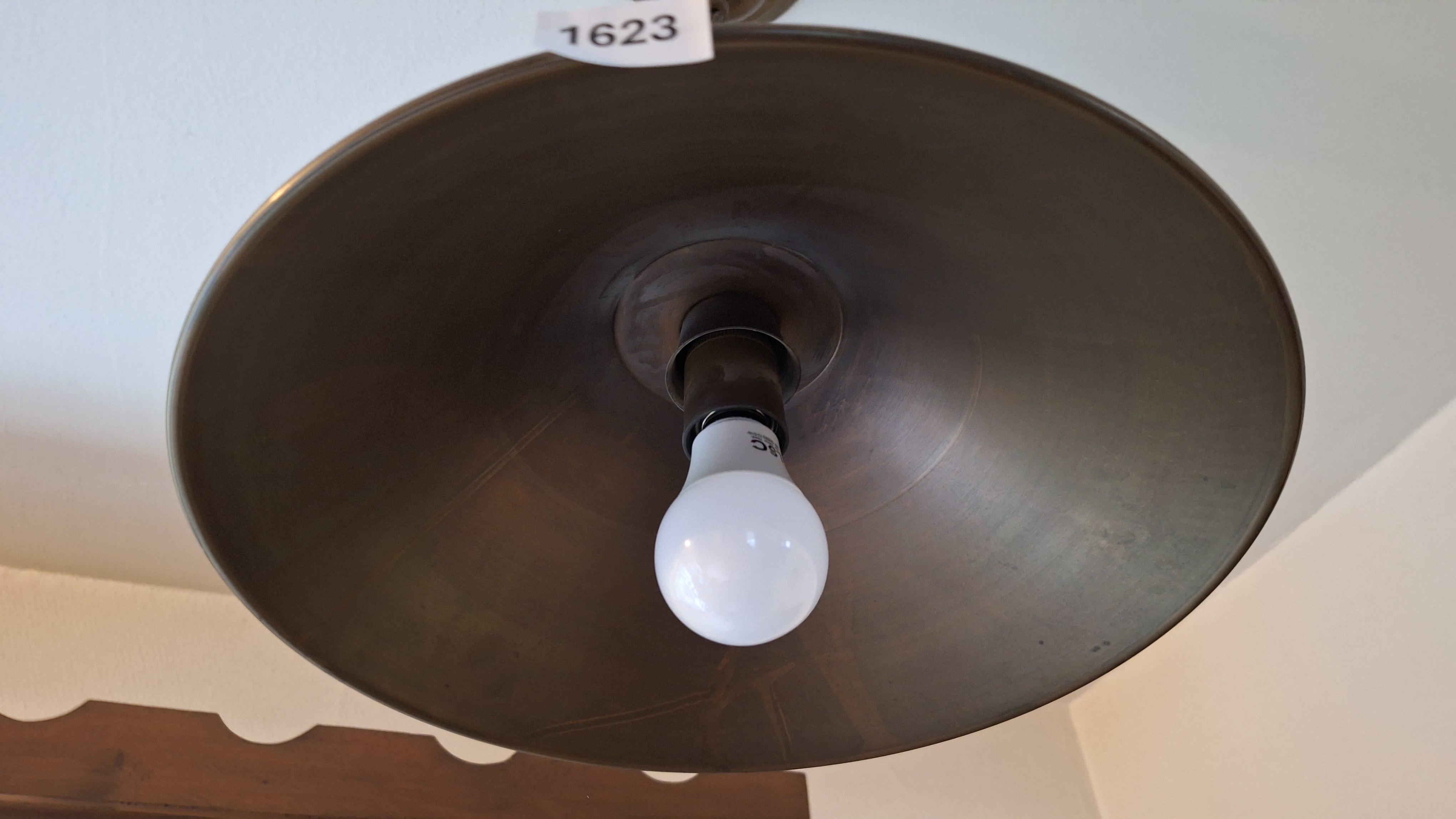 Klassieke (scheeps)hanglamp met een kegelvormige kap en een kettingsuspensie – foto 2 – kavel bij Goeiendeal, Houthalen-Helchteren