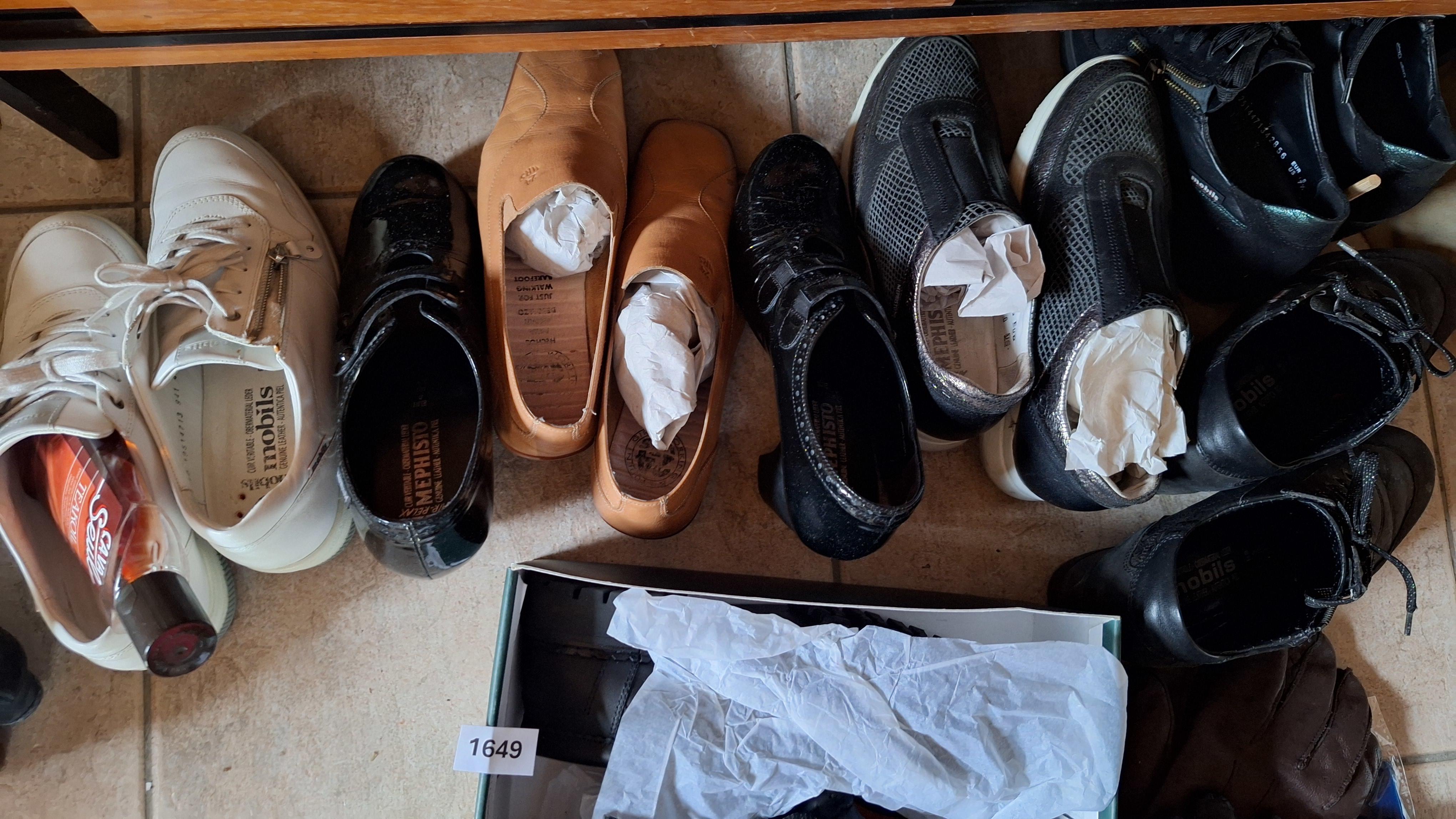 Partij diverse gedragen schoenen waaronder veterschoenen, pumps en sneakers, inclusief één paar in originele schoenendoos – foto 4 – kavel bij Goeiendeal, Houthalen-Helchteren