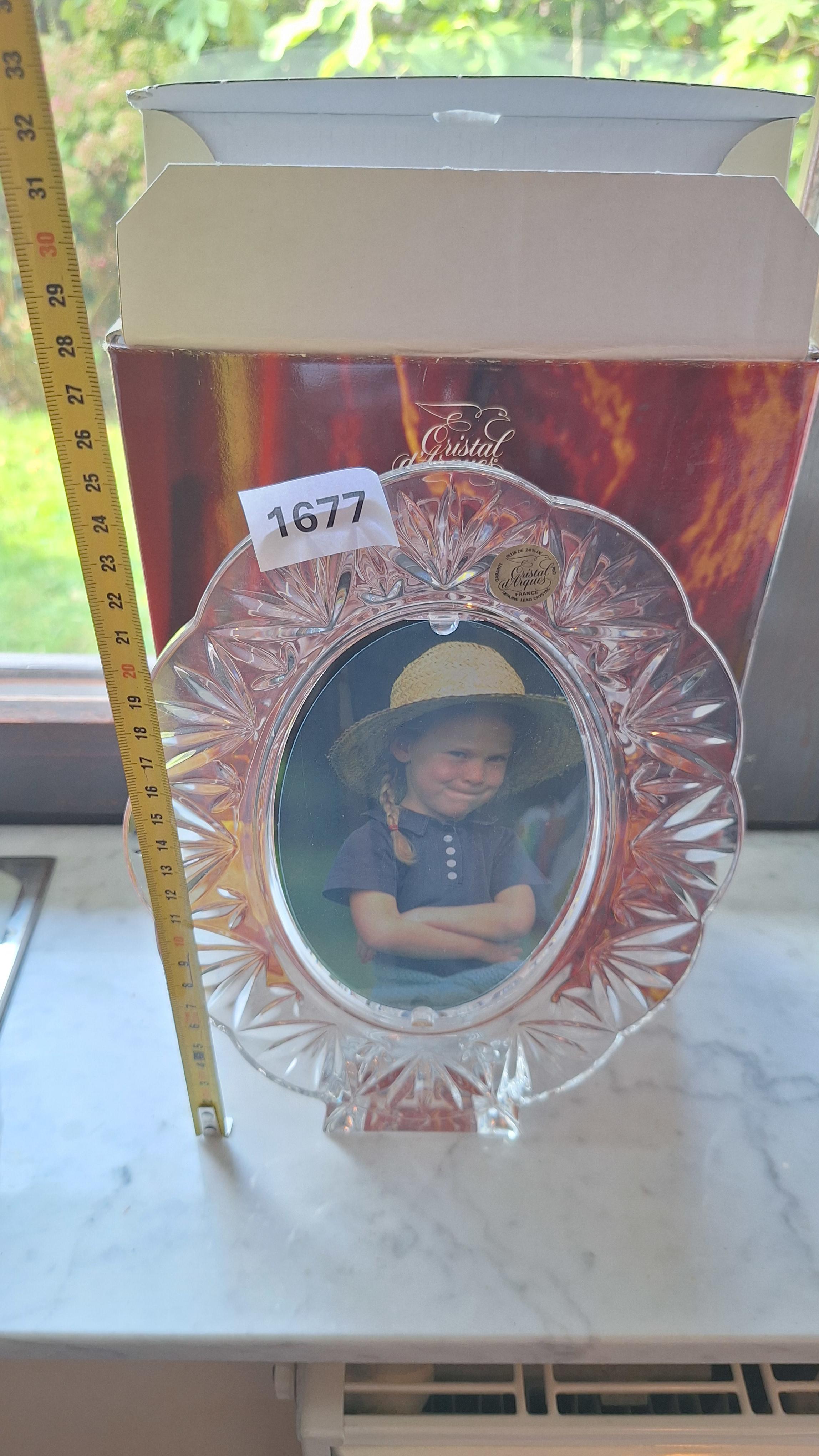 Ronde kristallen fotolijst van Cristal d'Arques in originele doos – foto 2 – kavel bij Goeiendeal, Houthalen-Helchteren