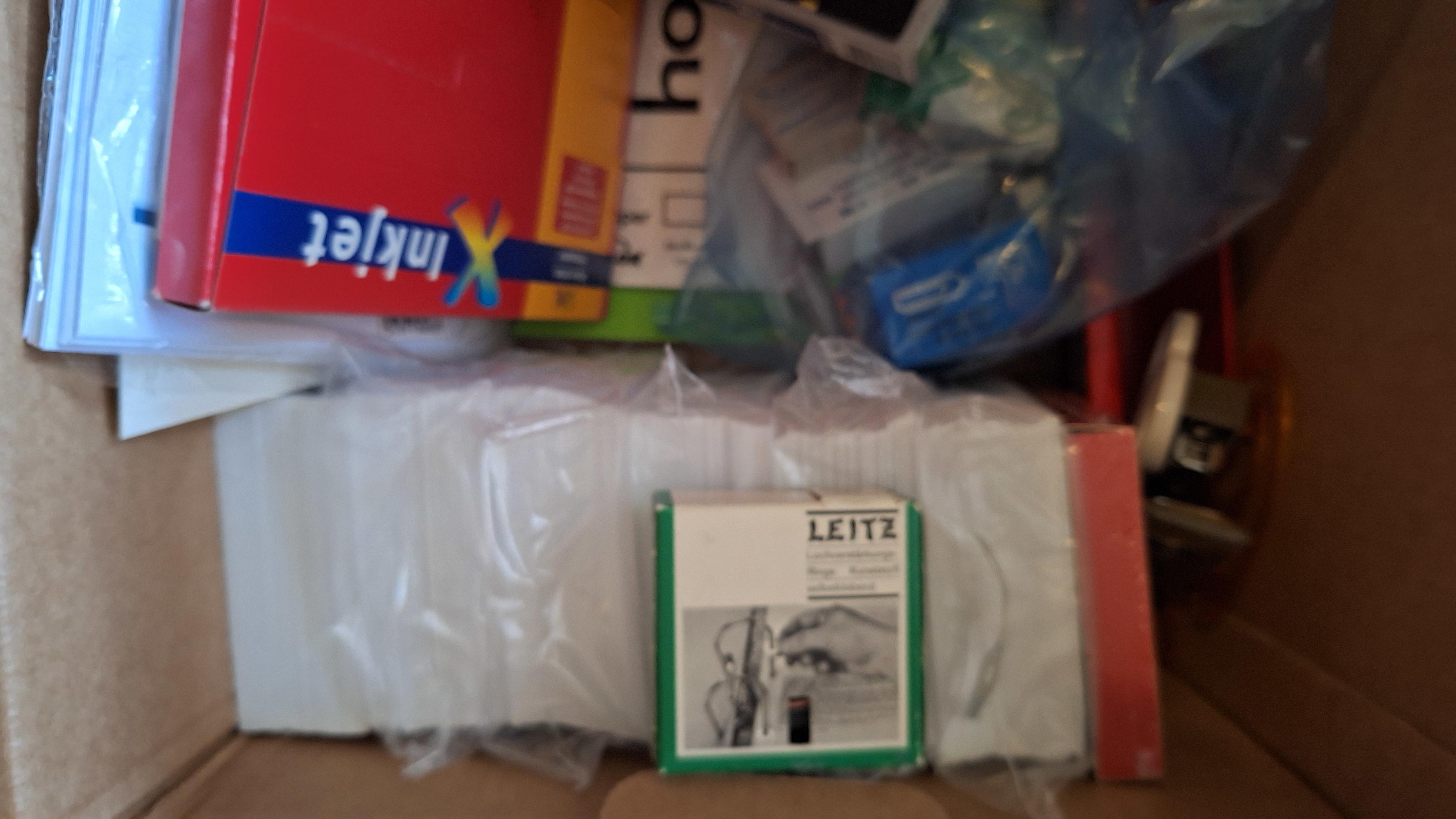 Grote partij diverse kantoorbenodigdheden waaronder organizers, schrijfwaren van BIC en fotopapier van Sihl Inkjet – foto 7 – kavel bij Goeiendeal, Houthalen-Helchteren