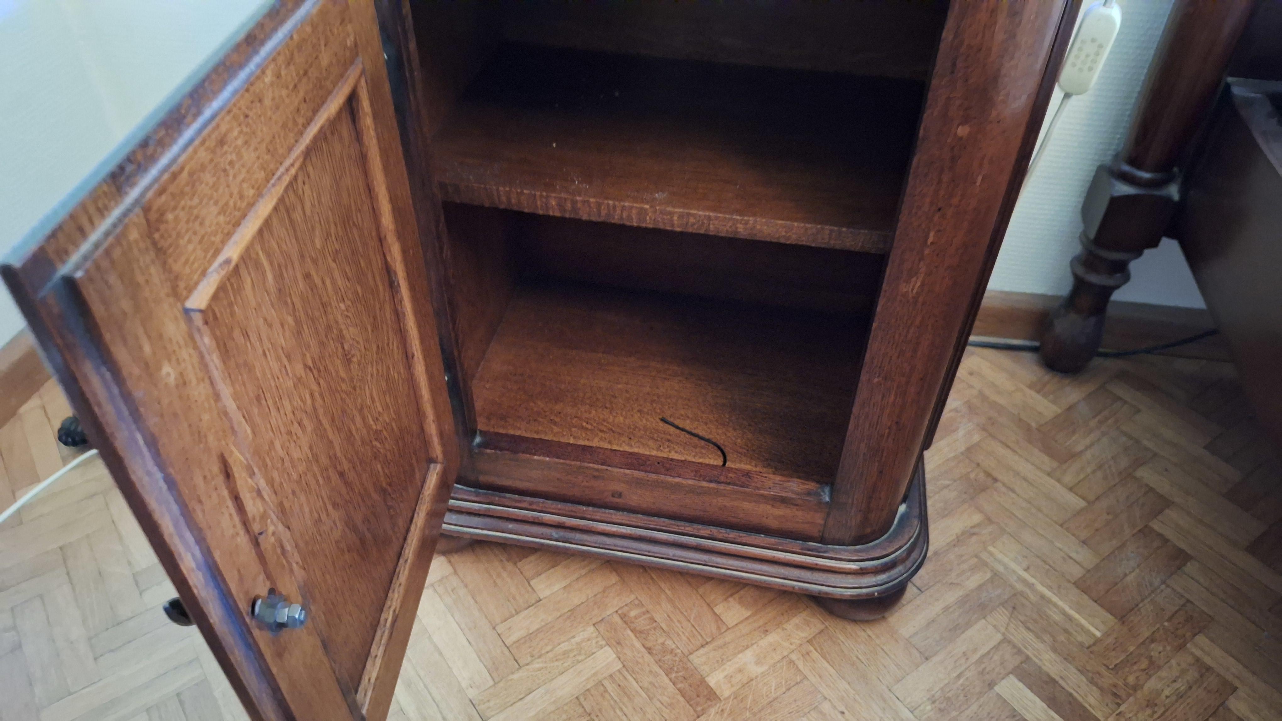 Klassiek nachtkastje met een geprofileerde deur en afgeronde hoeken – foto 3 – kavel bij Goeiendeal, Houthalen-Helchteren