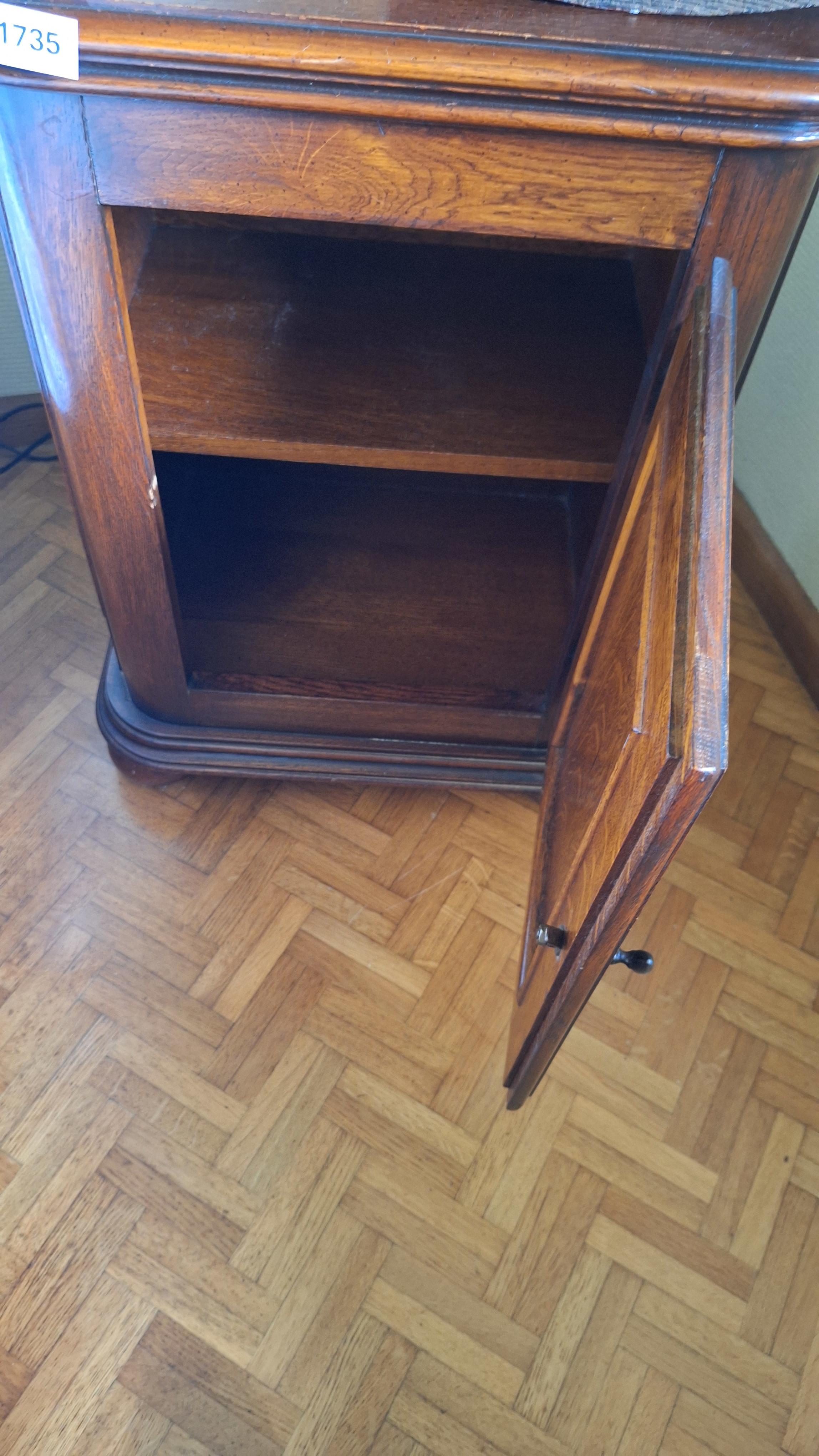 Klassiek nachtkastje met een geprofileerde deur – foto 5 – kavel bij Goeiendeal, Houthalen-Helchteren