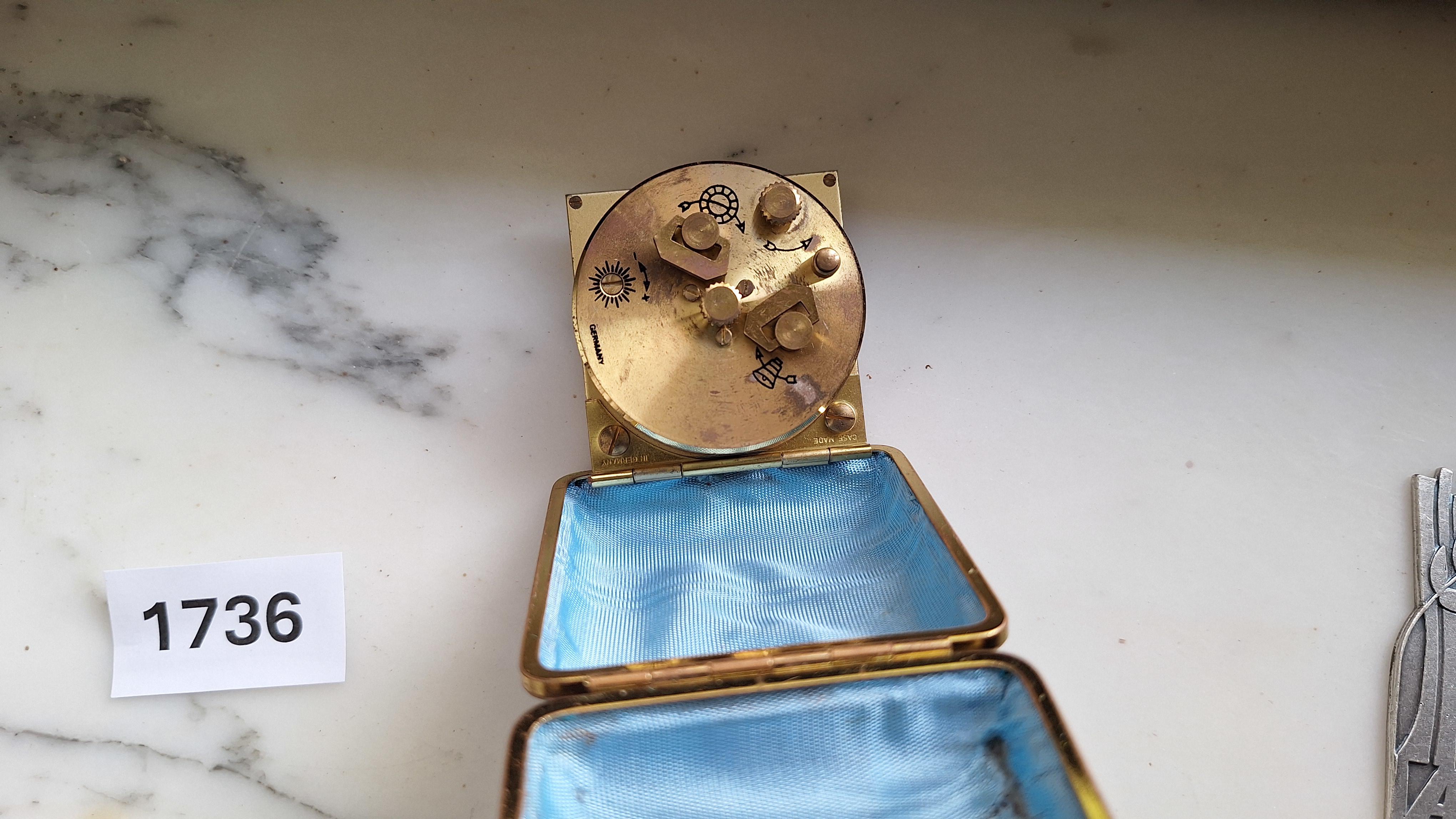 Europa vintage reiswekker met goudkleurige behuizing in een blauw fluwelen doosje [BdiN1K] – foto 2 – kavel bij Goeiendeal, Houthalen-Helchteren