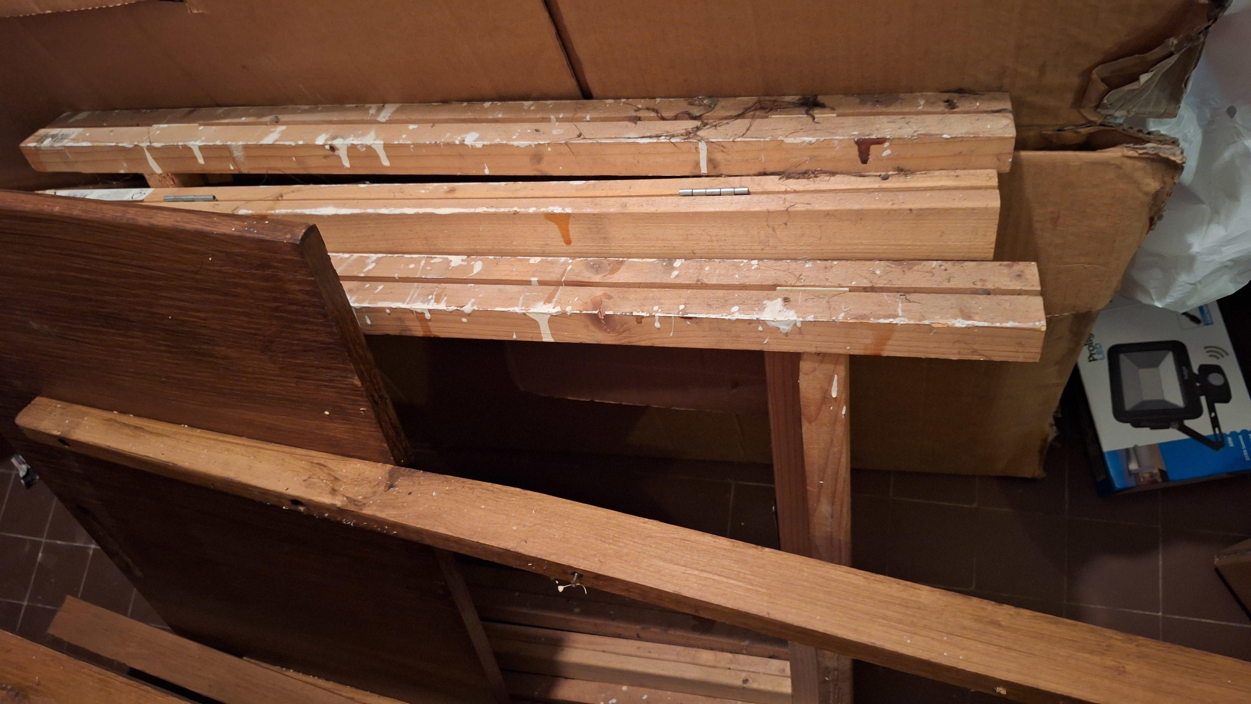 Verzameling Hout oa Schragen – foto 2 – kavel bij Goeiendeal, Houthalen-Helchteren
