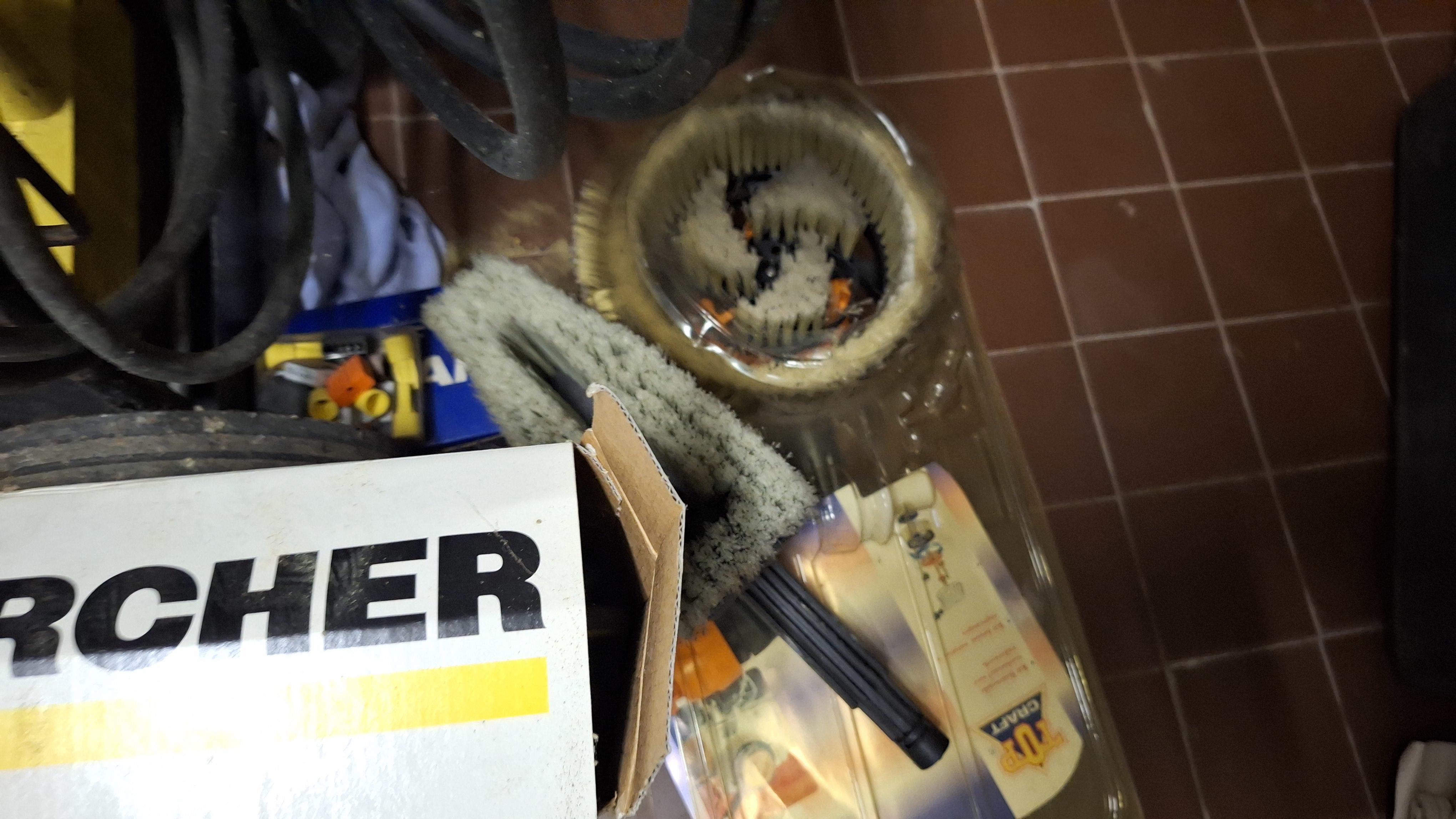 Kärcher 585 hogedrukreiniger inclusief spuitlans, slaspel en originele doos – foto 4 – kavel bij Goeiendeal, Houthalen-Helchteren