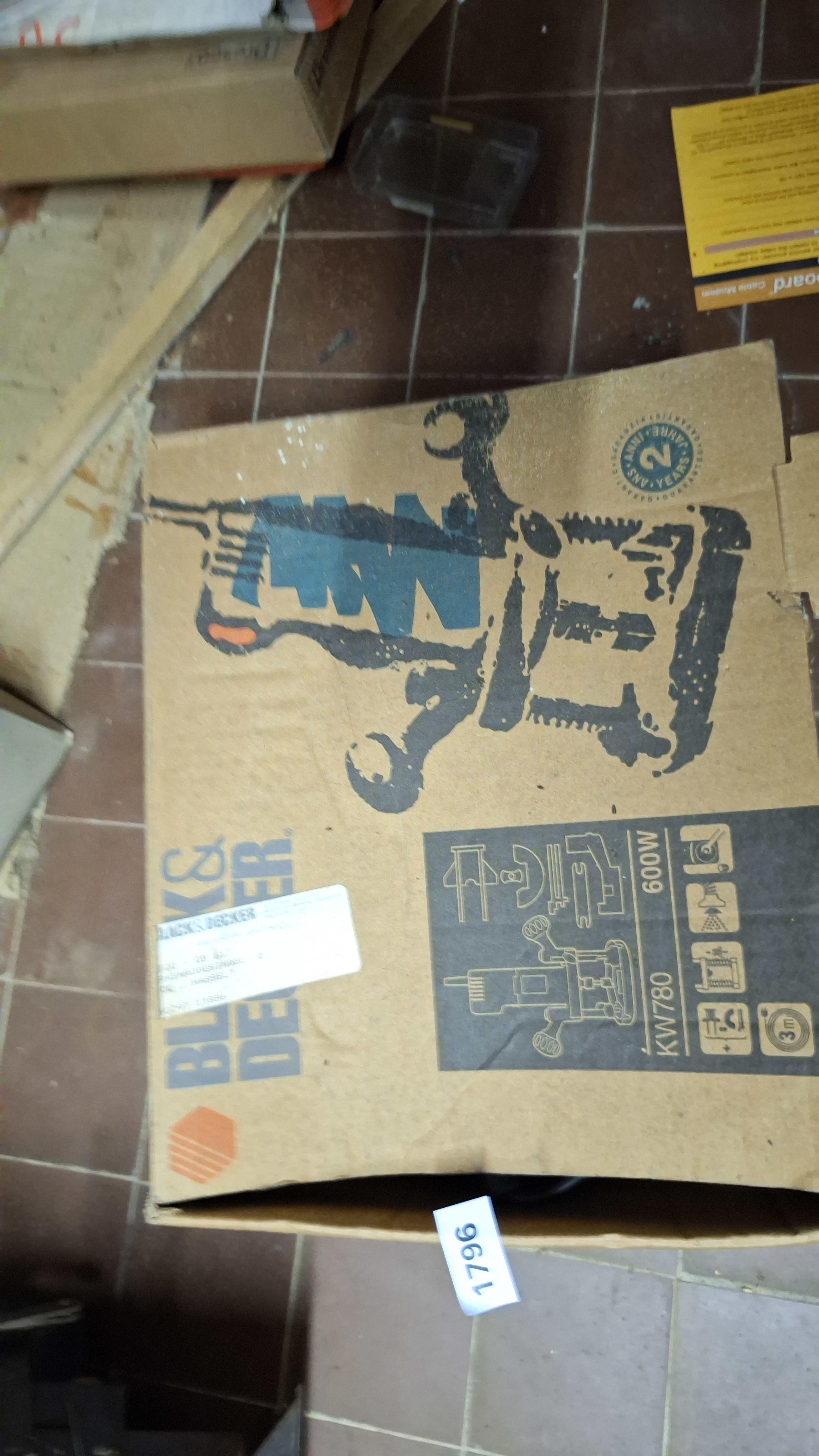 Black & Decker KW780 bovenfrees in een originele kartonnen doos – getest en werkend – foto 4 – kavel bij Goeiendeal, Houthalen-Helchteren