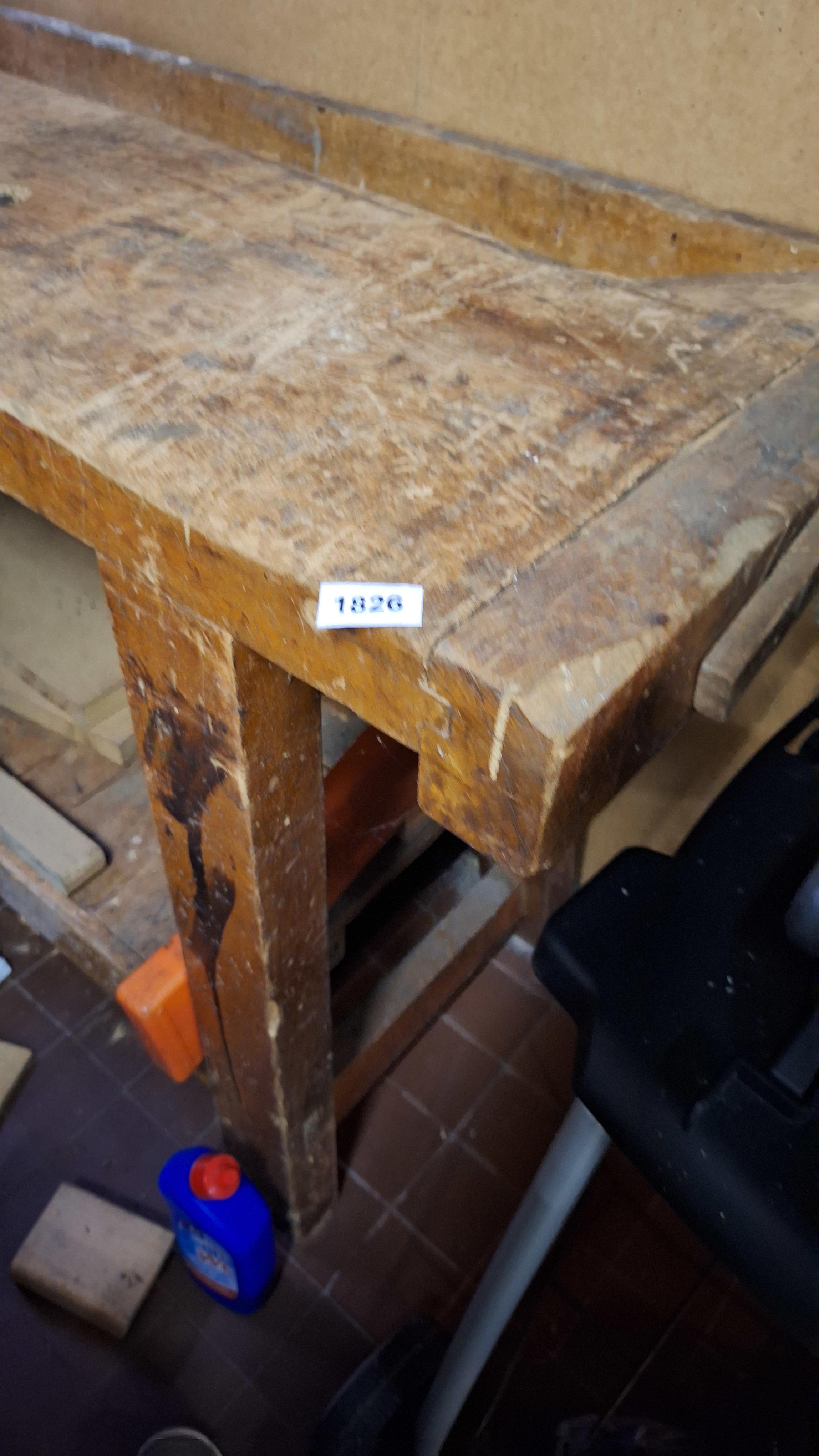 Klassieke houten timmermanswerkbank met ingebouwde bankschroef en onderplank – foto 5 – kavel bij Goeiendeal, Houthalen-Helchteren