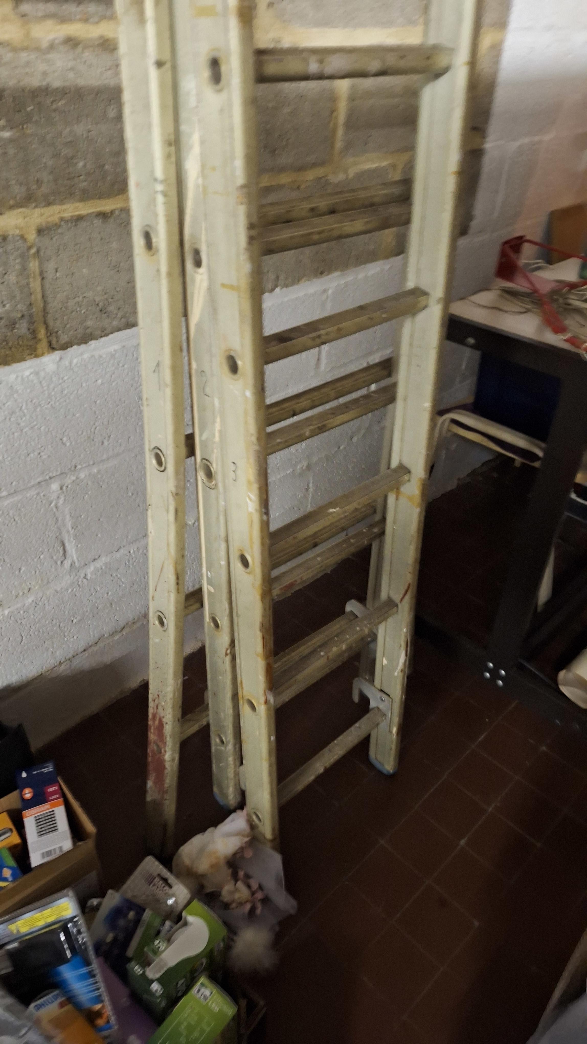 uitschuifbare ladder staand – foto 2 – kavel bij Goeiendeal, Houthalen-Helchteren