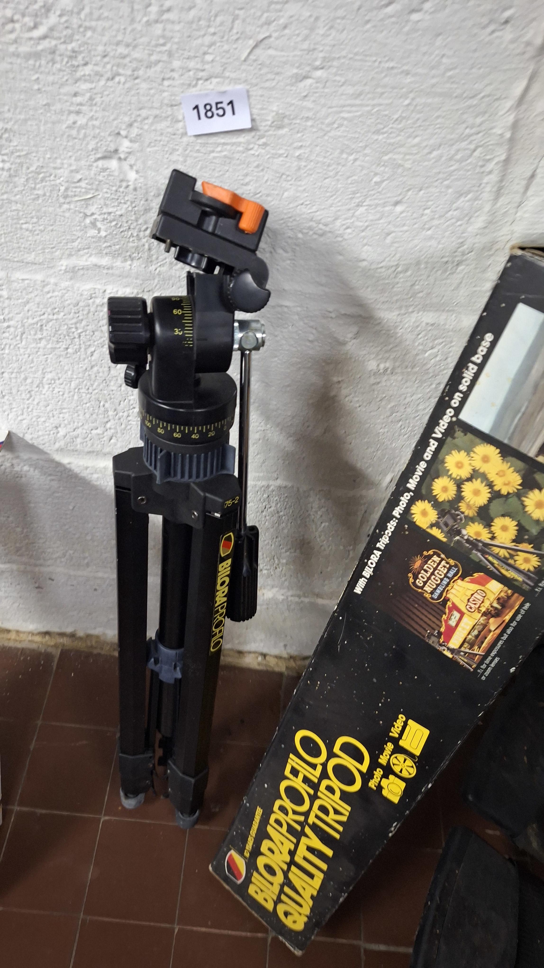 Bilora Profilo camerastatief / tripod inclusief de bijbehorende originele kartonnen doos – foto 2 – kavel bij Goeiendeal, Houthalen-Helchteren