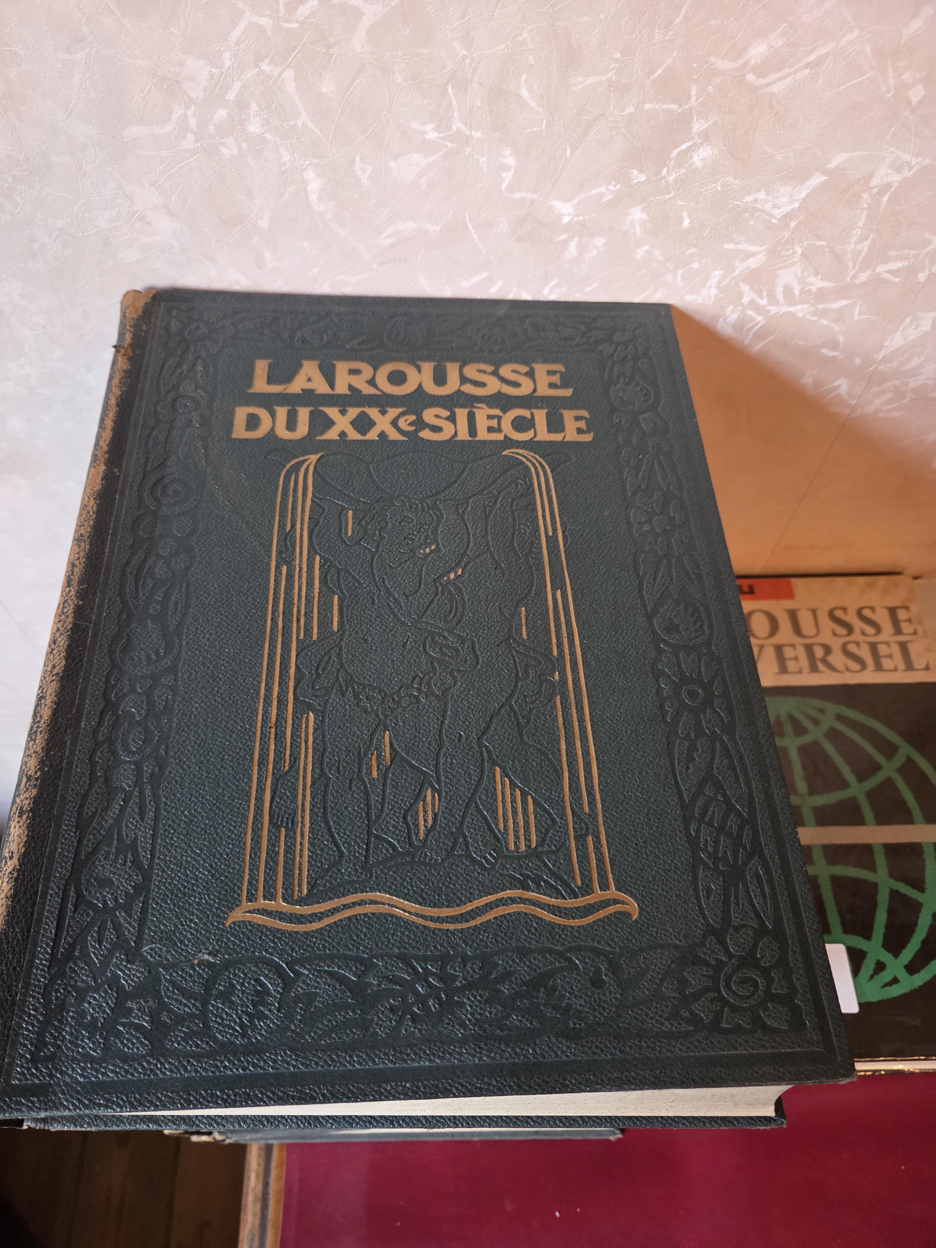 Set van 6 encyclopedieboeken van Larousse lot 3 – foto 2 – kavel bij Goeiendeal, Jette