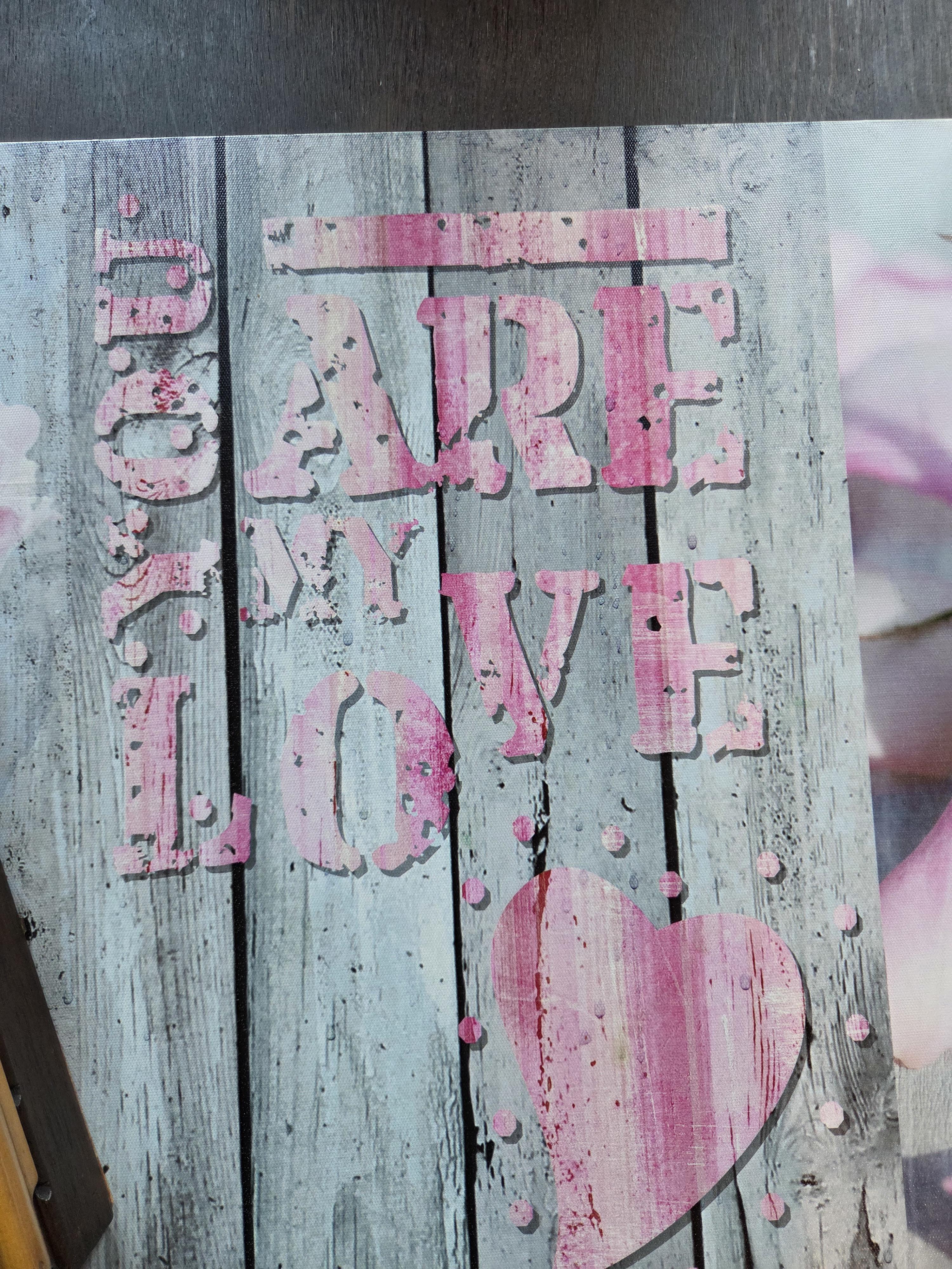 Set van twee wanddecoraties bestaande uit een fotolijst en een canvaspaneel met rozenprint lot 22 – foto 3 – kavel bij Goeiendeal, Jette