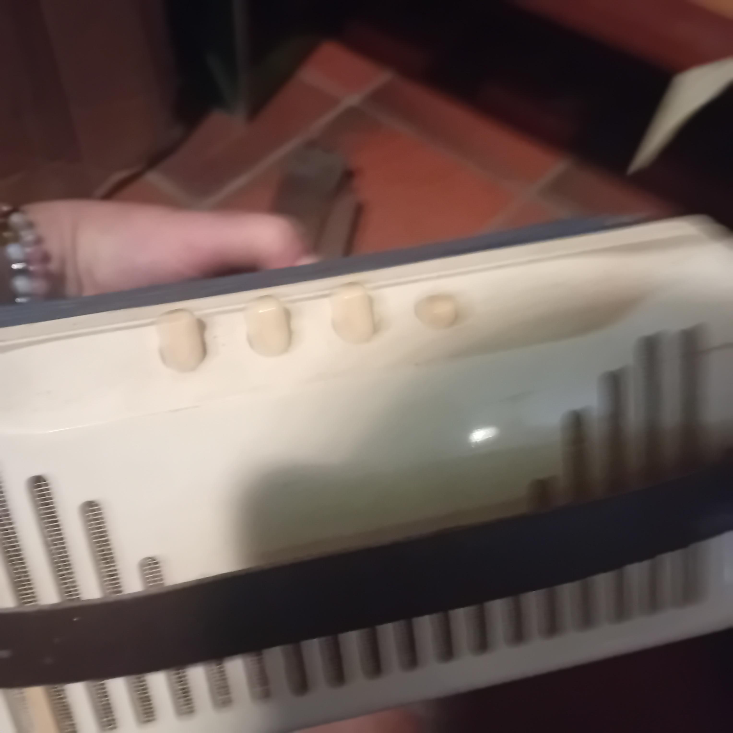 Speelgoedaccordeon (werkend) met draagriem lot 24 – foto 4 – kavel bij Goeiendeal, Lommel