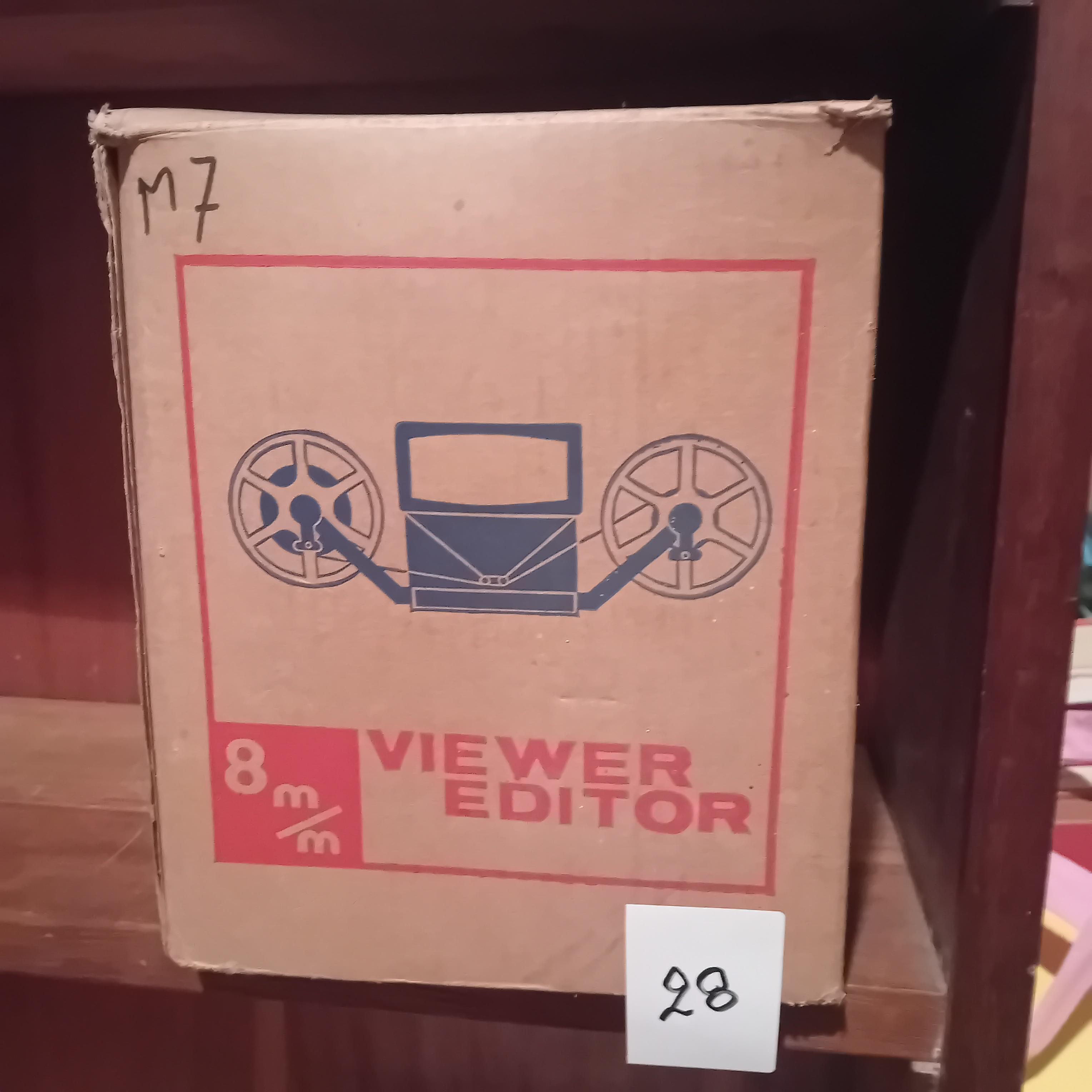 8mm filmviewer / filmeditor van het merk Ifoco (Viewer Editor) in originele doos lot 28 – foto 2 – kavel bij Goeiendeal, Lommel