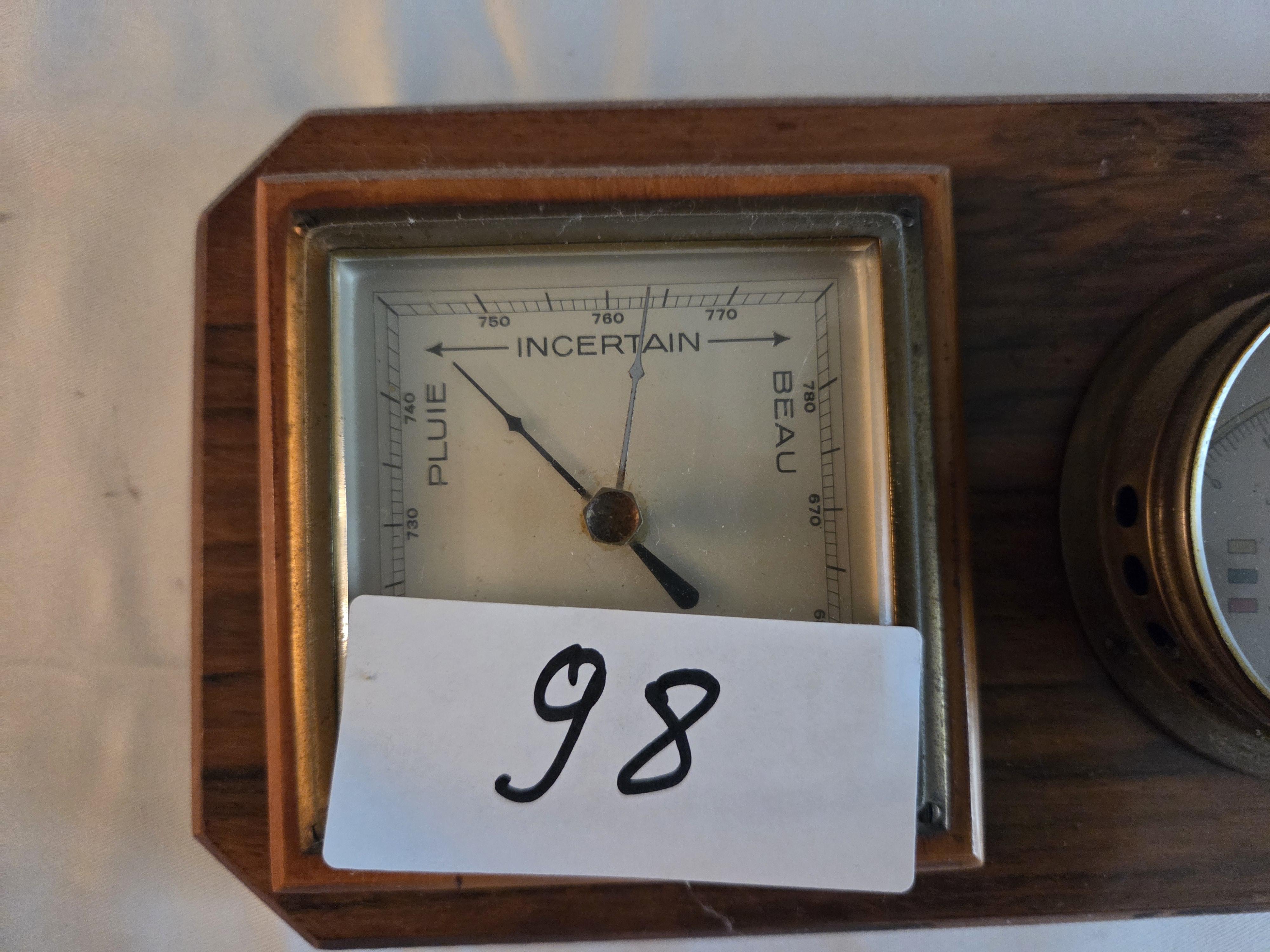 Wandweerstation met barometer, hygrometer en thermometer op houten basis – Lot 98 – foto 4 – kavel bij Goeiendeal, Jette