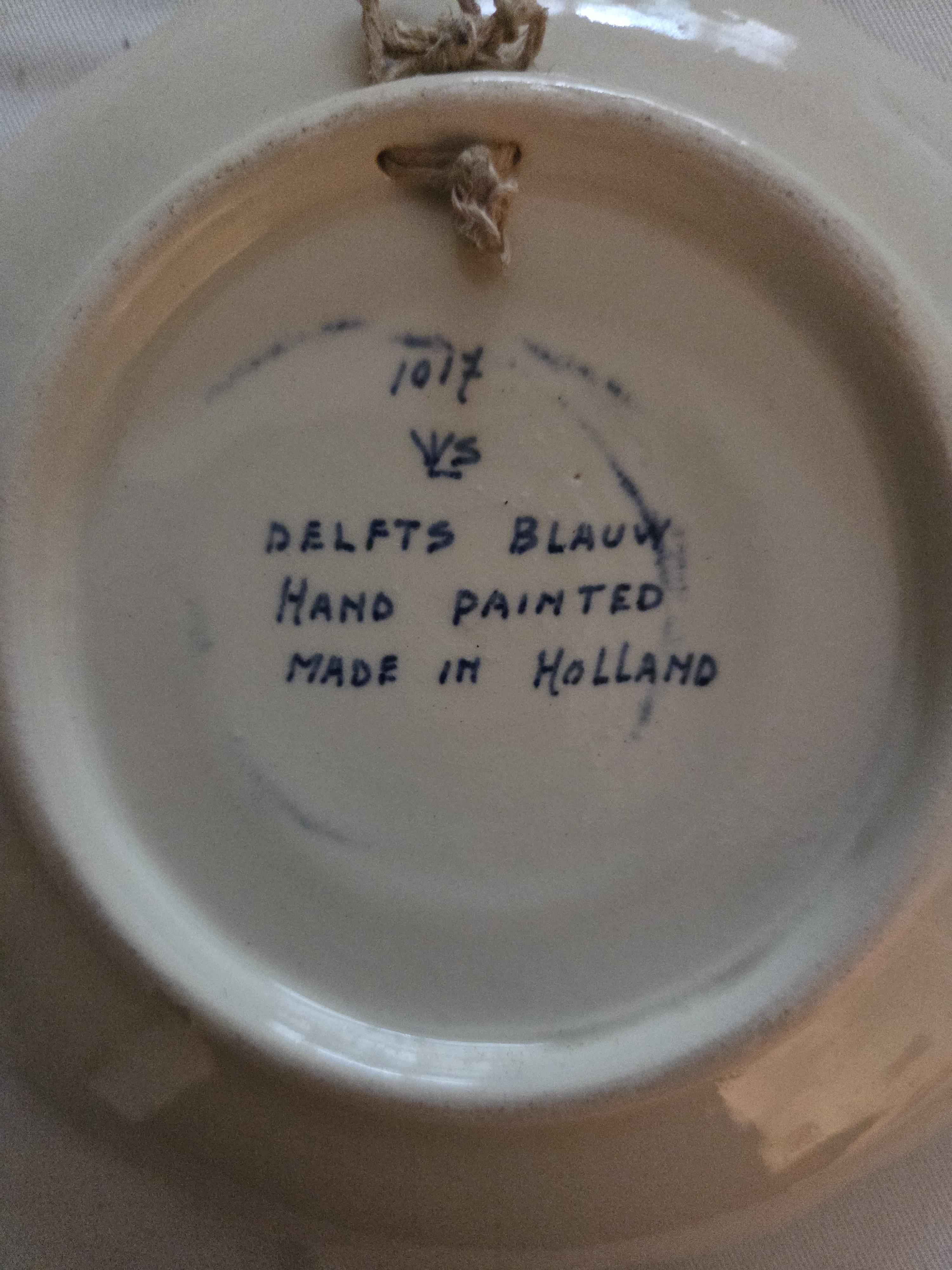 Set van vier Delfts blauwe wandborden met diverse molenlandschappen – Lot 122 – foto 7 – kavel bij Goeiendeal, Jette