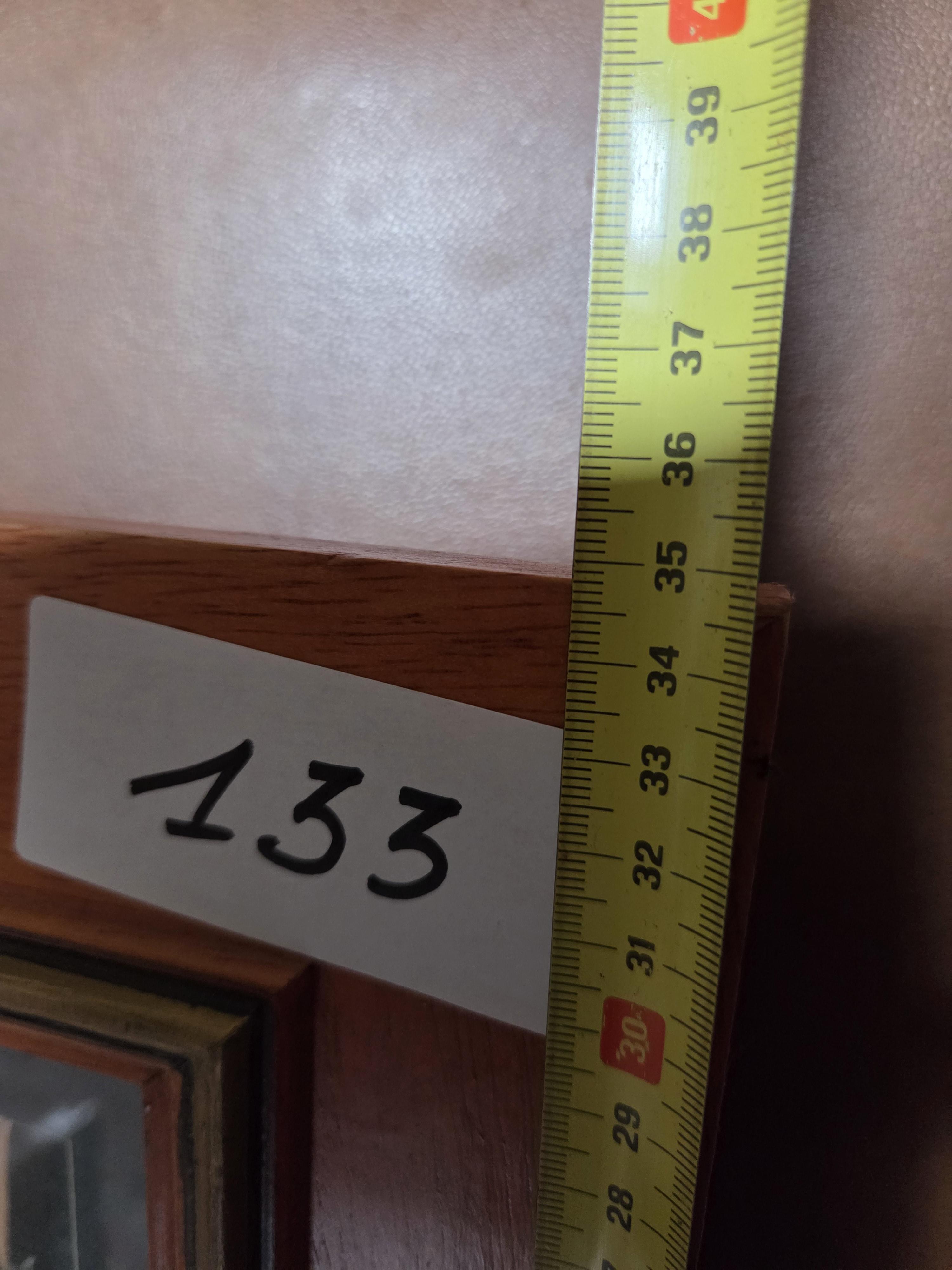 Groot maritiem knopenbord met diverse soorten zeemansknopen en een miniatuur zeilboot – Lot 133 – foto 5 – kavel bij Goeiendeal, Jette