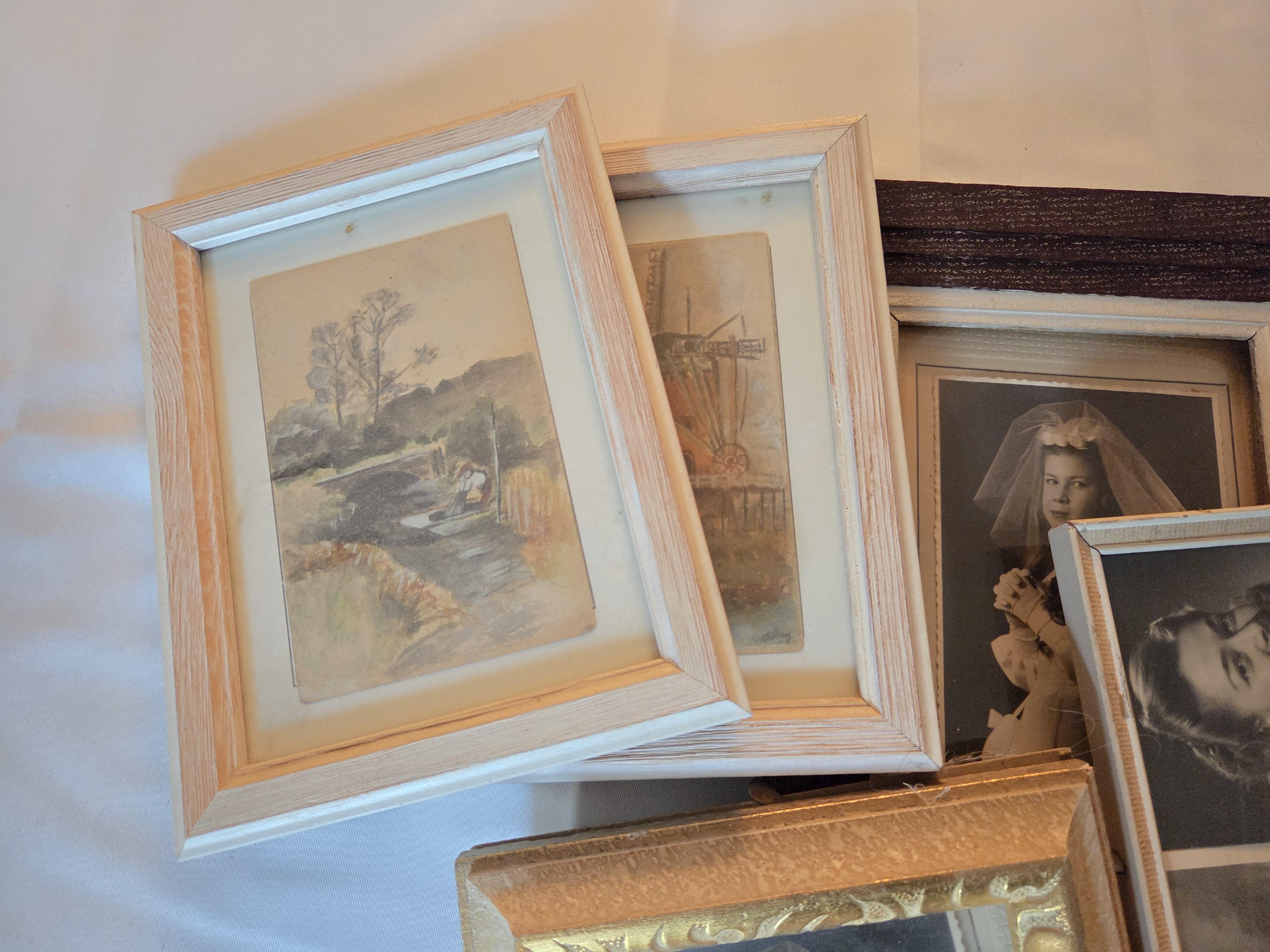 Verzameling diverse fotolijstjes met voornamelijk nostalgische zwart-wit portretten en landschapjes – Lot 141 – foto 2 – kavel bij Goeiendeal, Jette