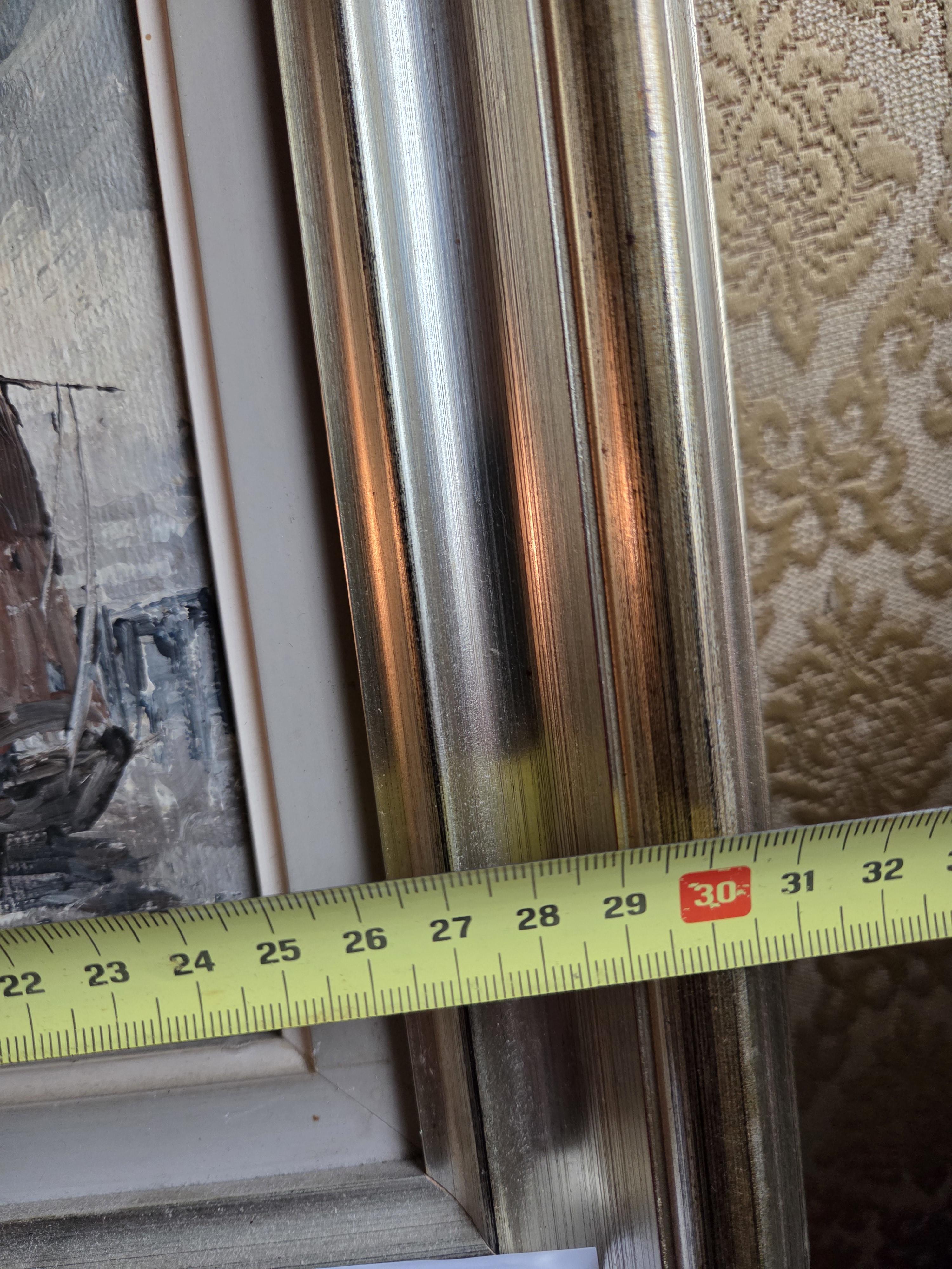 Schilderij van vissersboten op een onstuimige zee bij een houten staketsel, gesigneerd door Emile Lammers – Lot 162 – foto 4 – kavel bij Goeiendeal, Jette