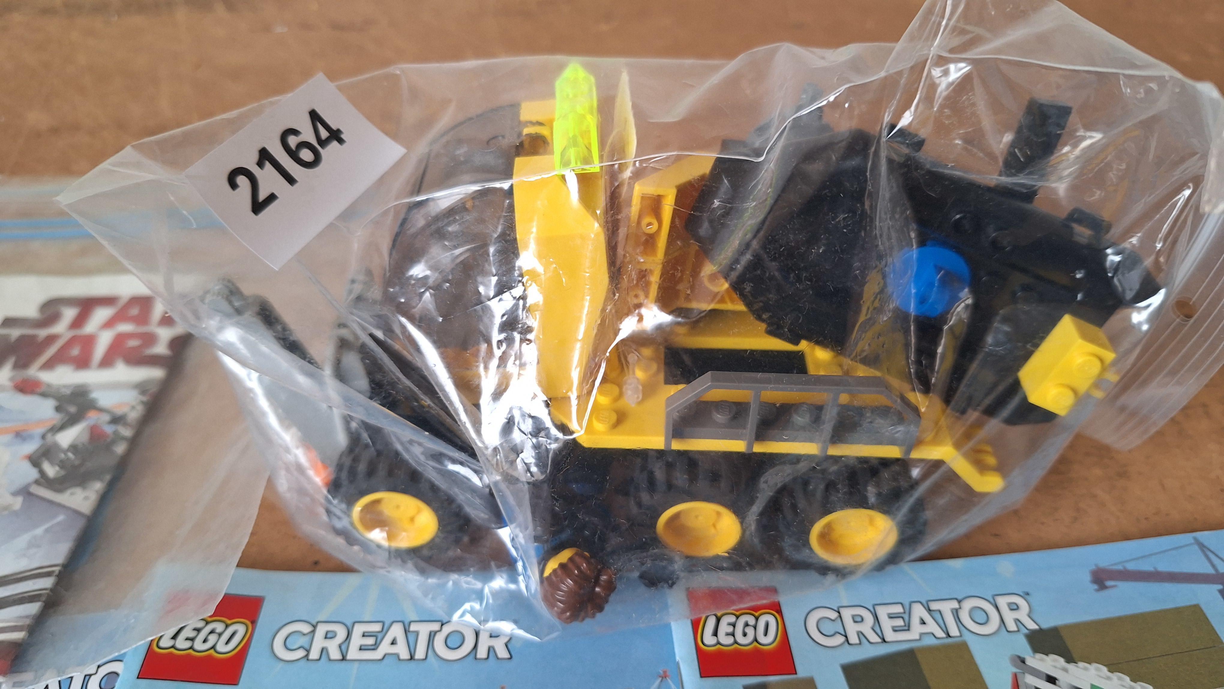 LEGO Creator 3-in-1 Racewagen transportvoertuig 31113 – foto 2 – kavel bij Goeiendeal