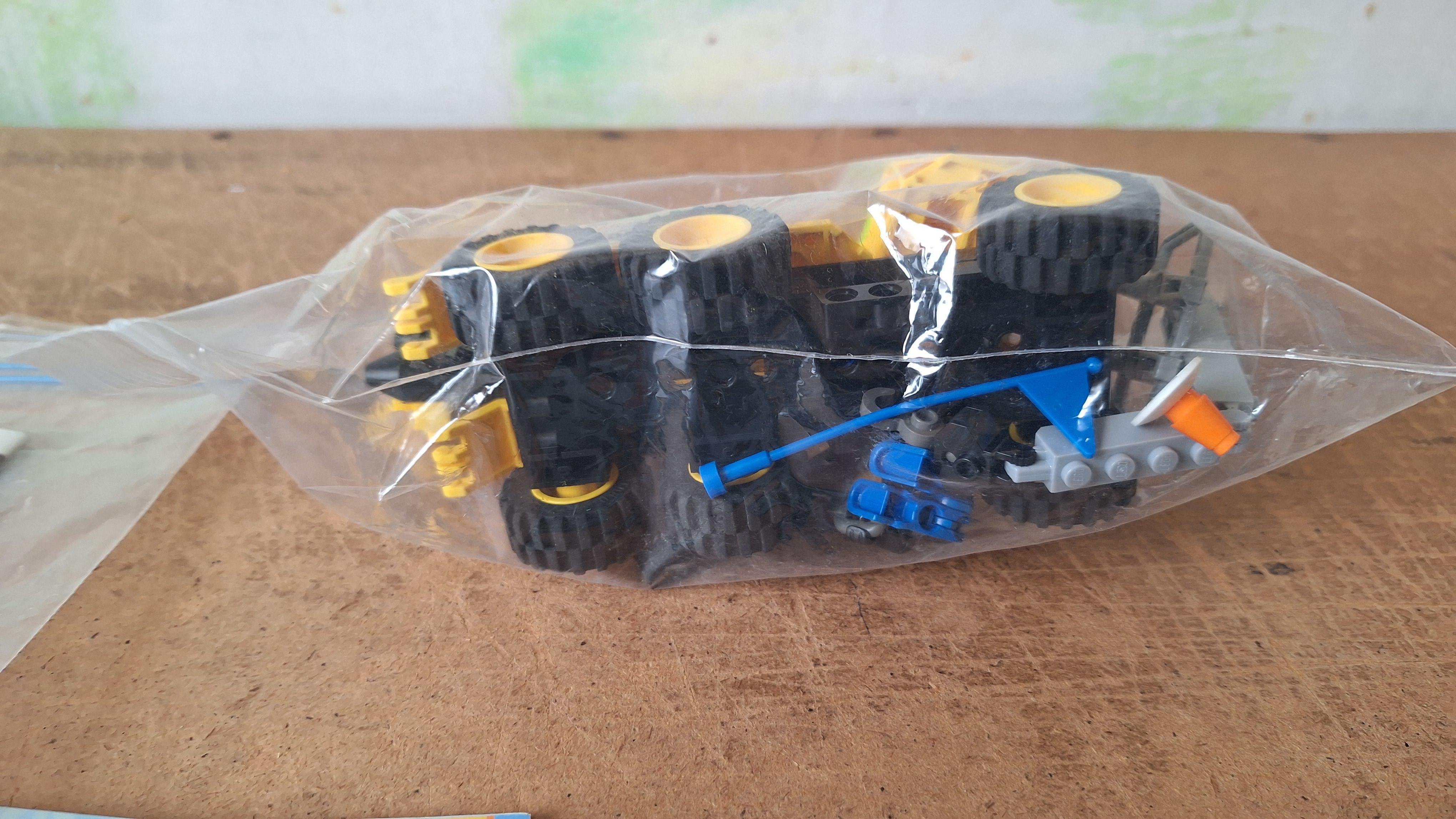 LEGO Creator 3-in-1 Racewagen transportvoertuig 31113 – foto 4 – kavel bij Goeiendeal