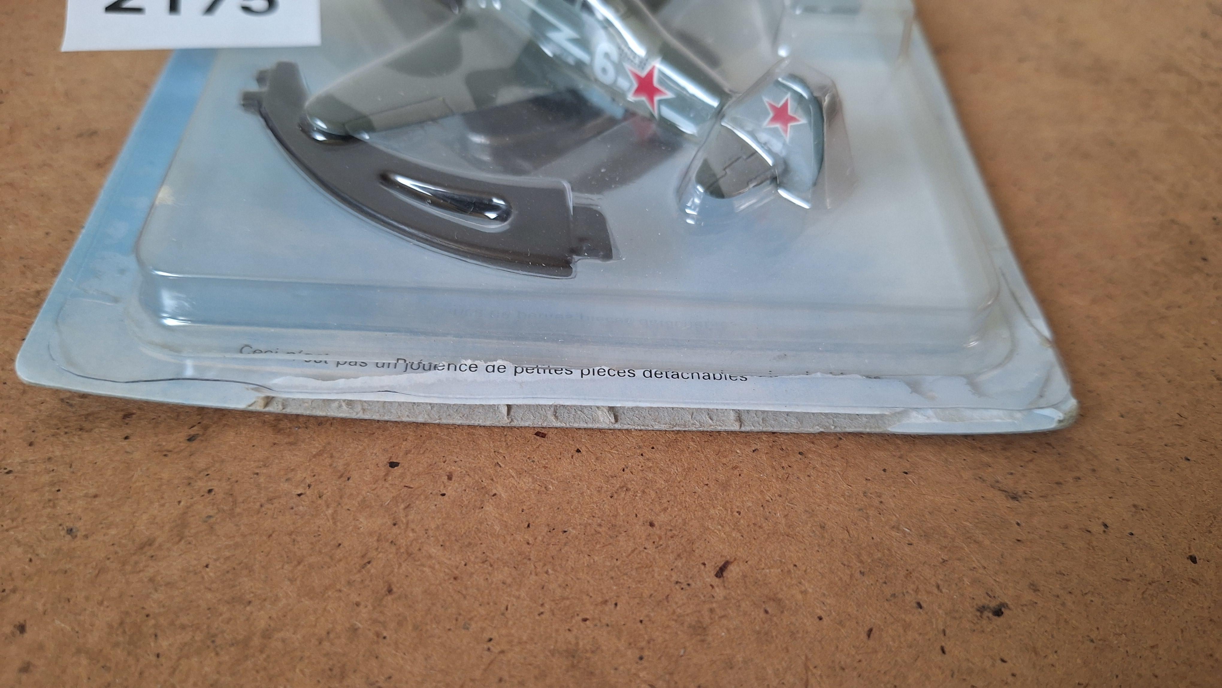 Modelvliegtuig Yakovlev Yak-9 - "Avion en Metal" Editie – foto 3 – kavel bij Goeiendeal