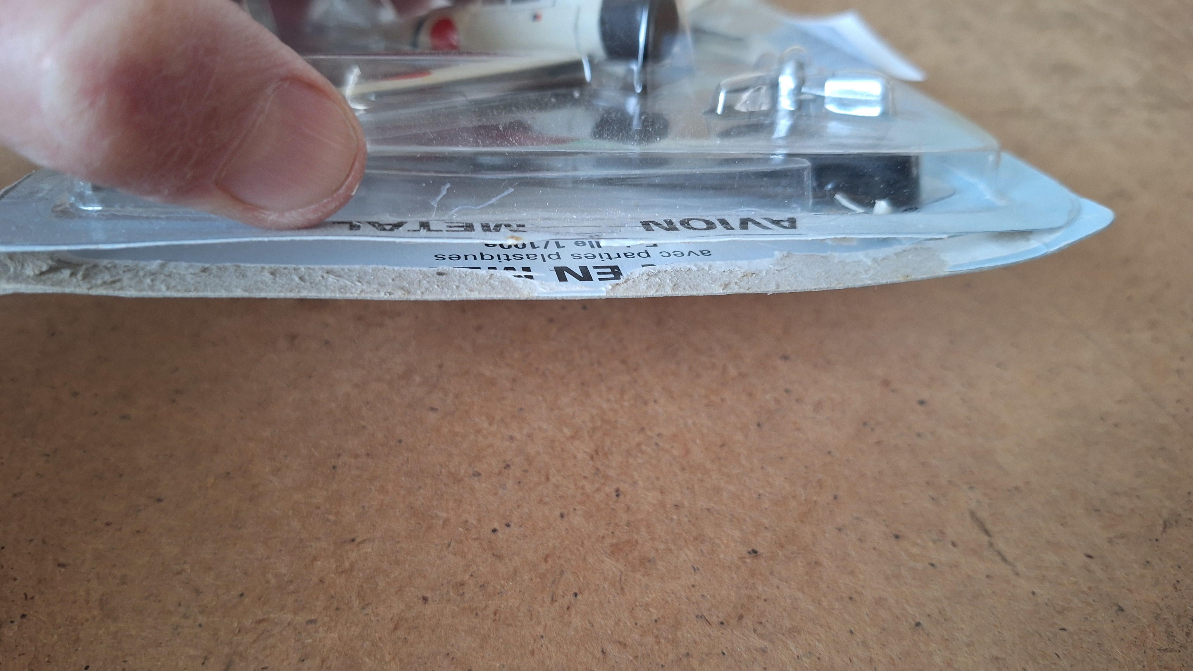 Modelvliegtuig Mitsubishi A6M2 Zero - "Avion en Metal" Editie – foto 3 – kavel bij Goeiendeal