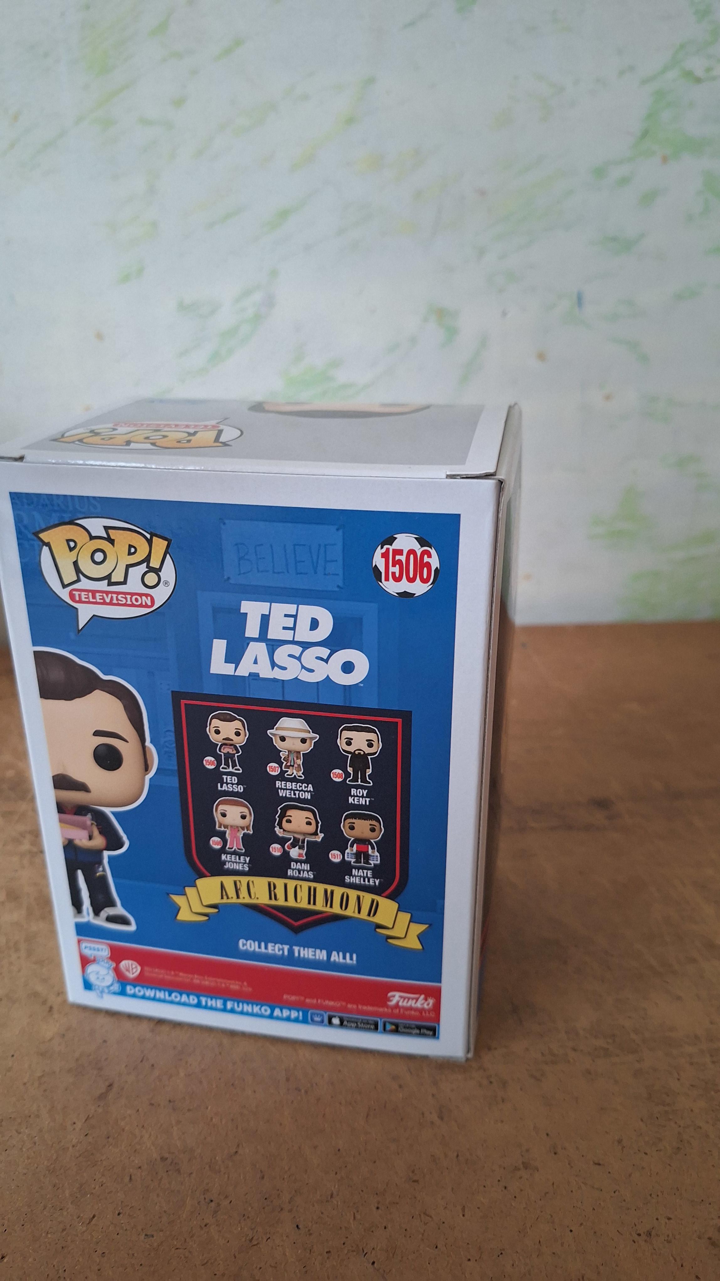 Funko Pop! Television Ted Lasso 1506 – foto 3 – kavel bij Goeiendeal
