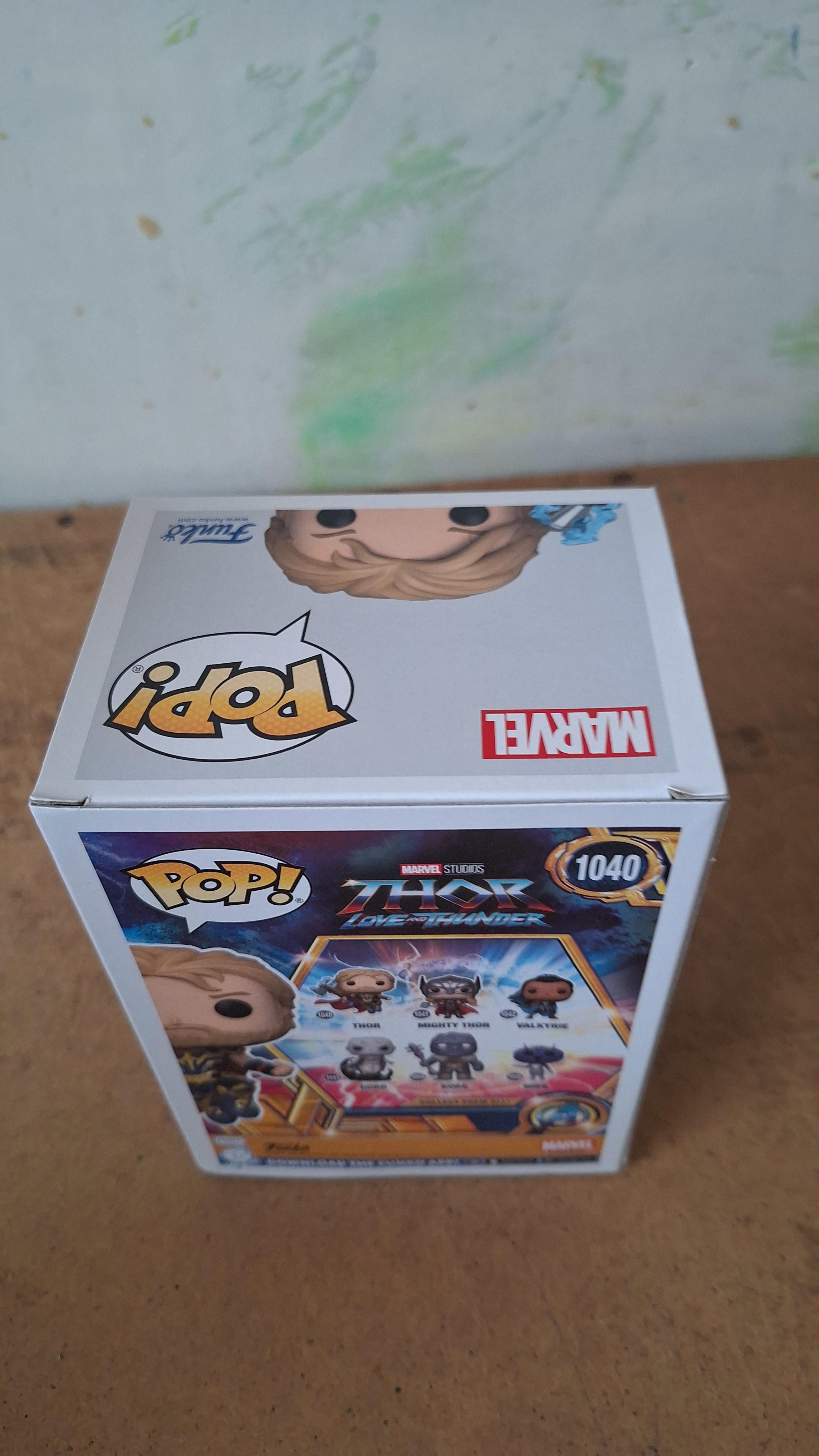 Funko Pop! Marvel Thor Love and Thunder Thor 1040 – foto 3 – kavel bij Goeiendeal