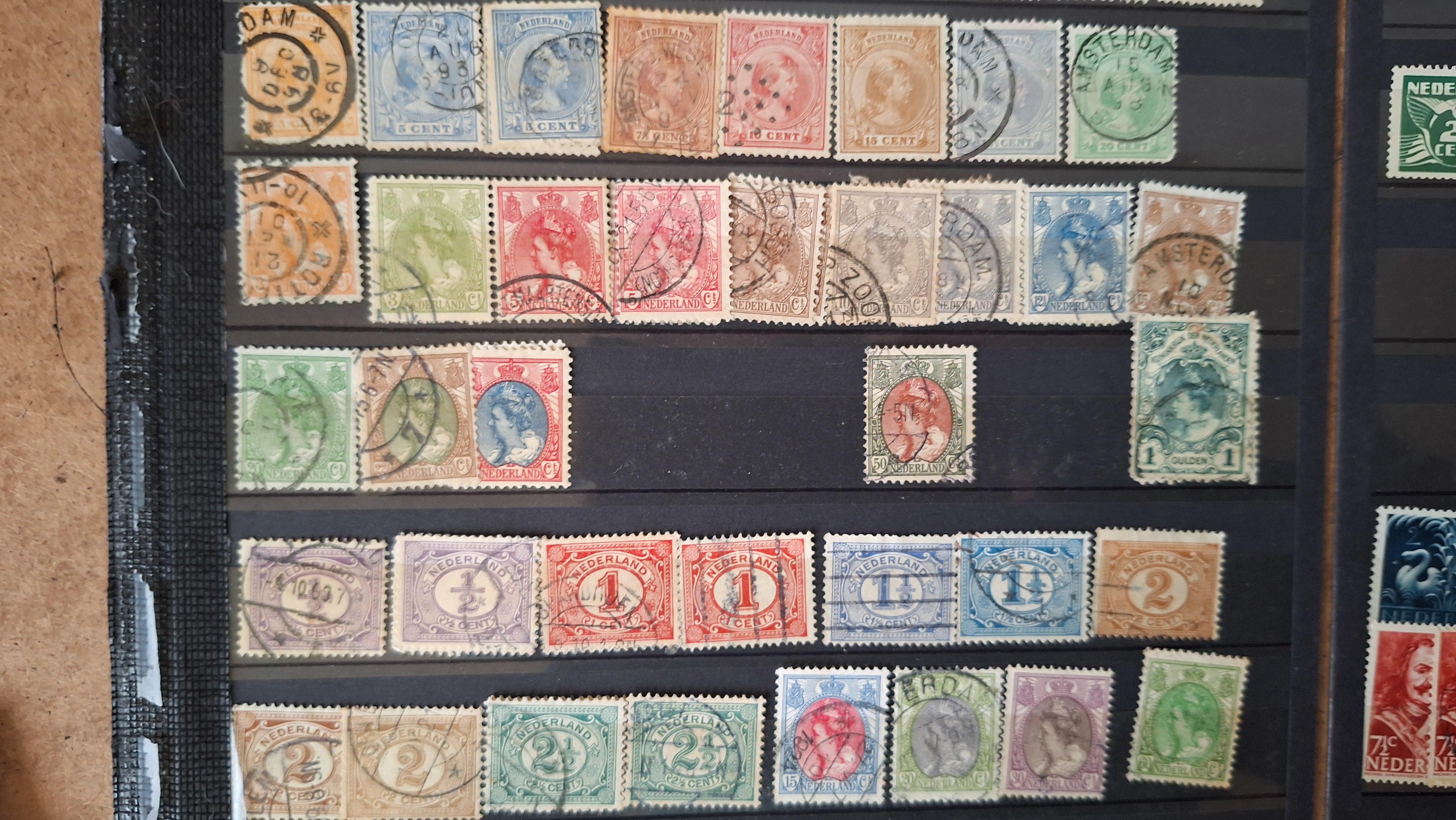 Verzameling historische postzegels uit Nederland, overzichtelijk gesorteerd over meerdere bladen – foto 4 – kavel bij Goeiendeal