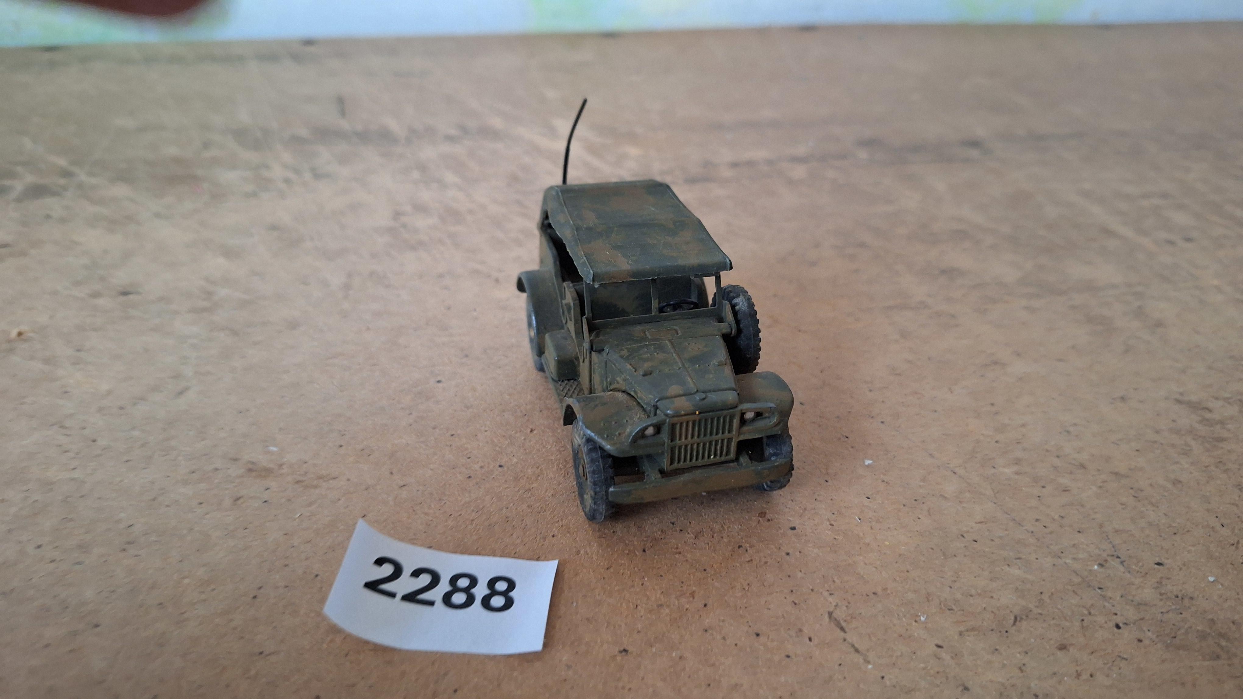 Dinky Toys schaalmodel Dodge WC 56 Command Car Meccano – foto 2 – kavel bij Goeiendeal