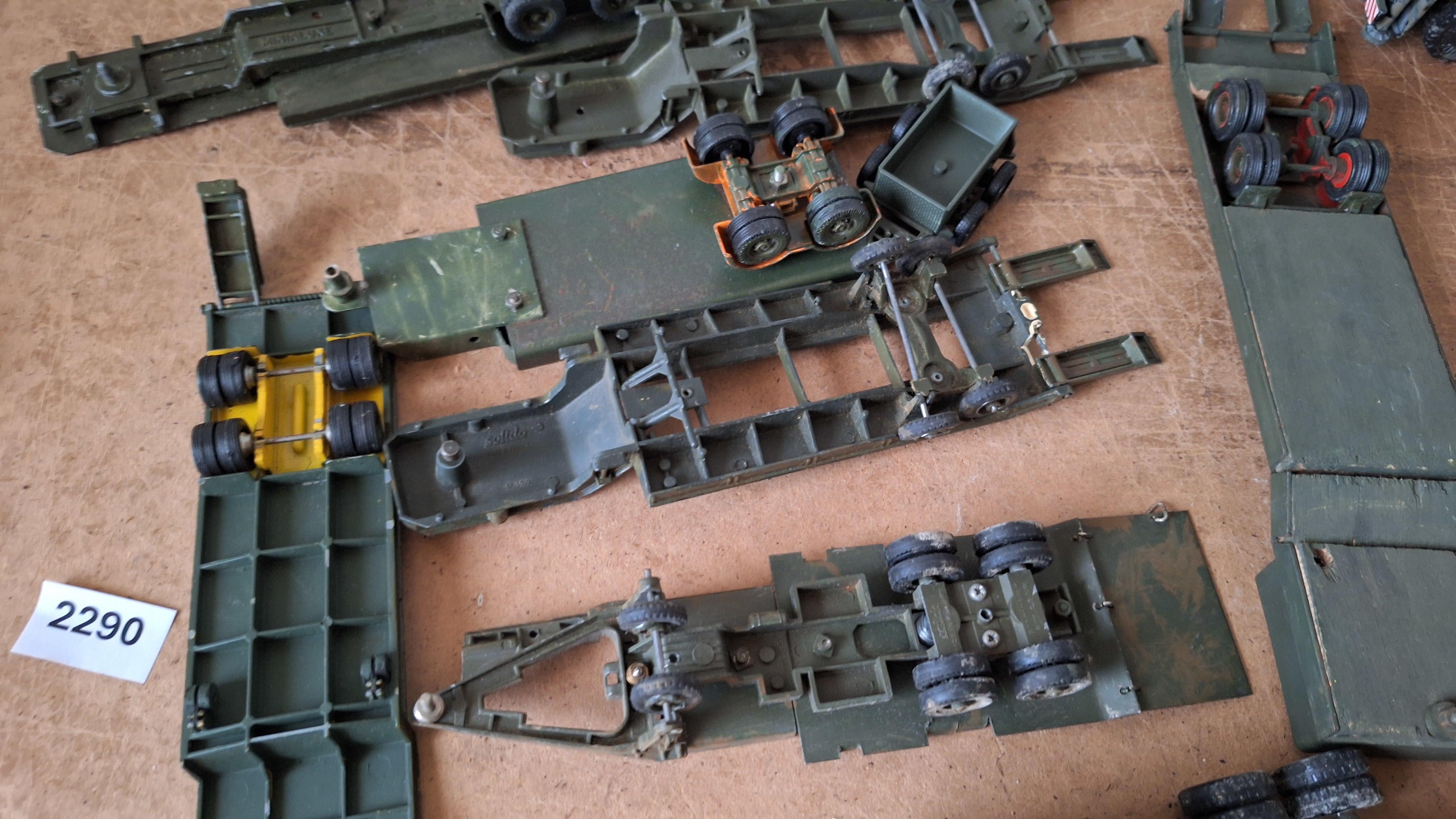Lot diverse militaire diepladers en aanhangwagens – foto 8 – kavel bij Goeiendeal