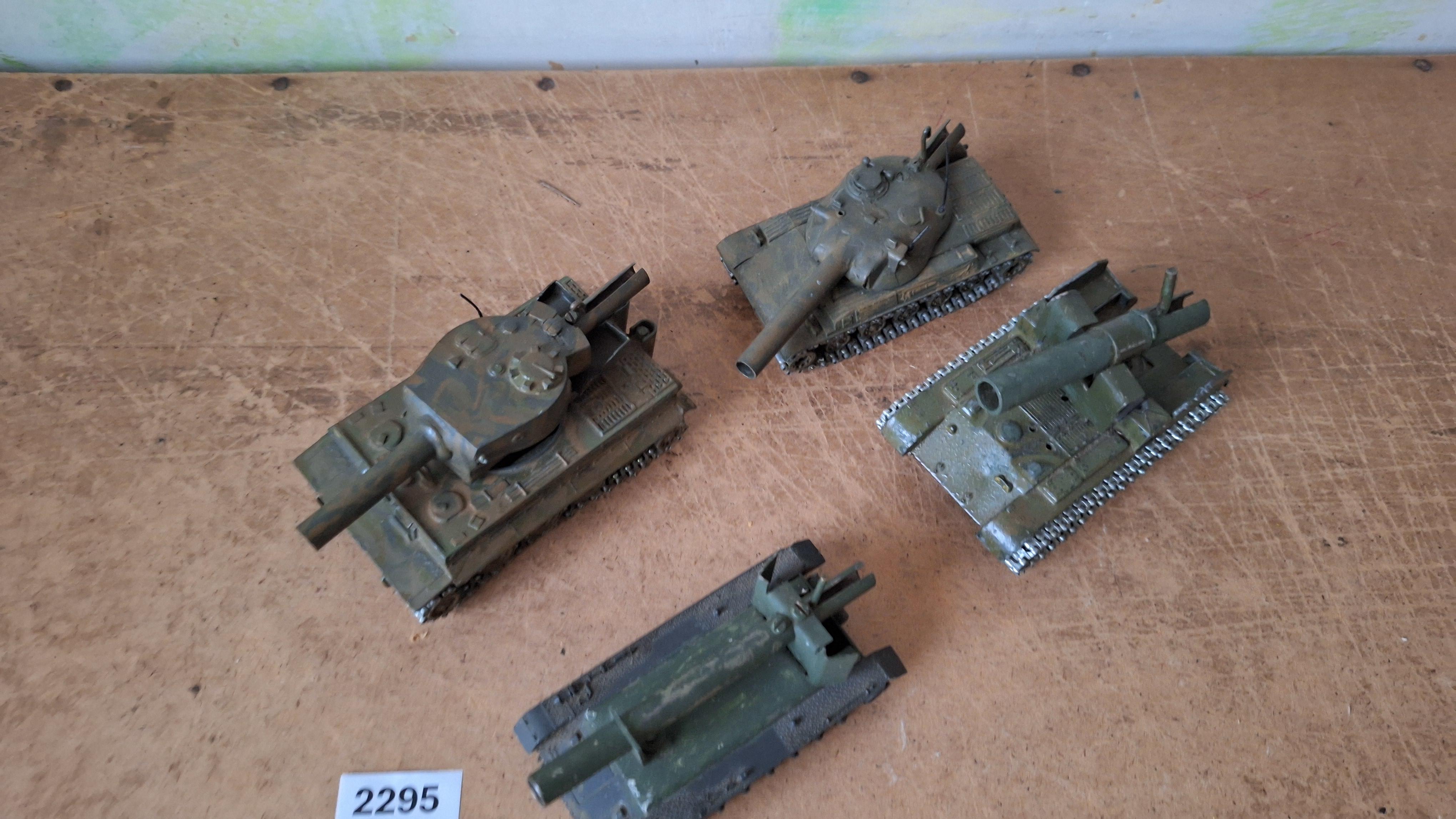 Lot diverse militaire tanks en gemechaniseerd geschut – foto 2 – kavel bij Goeiendeal
