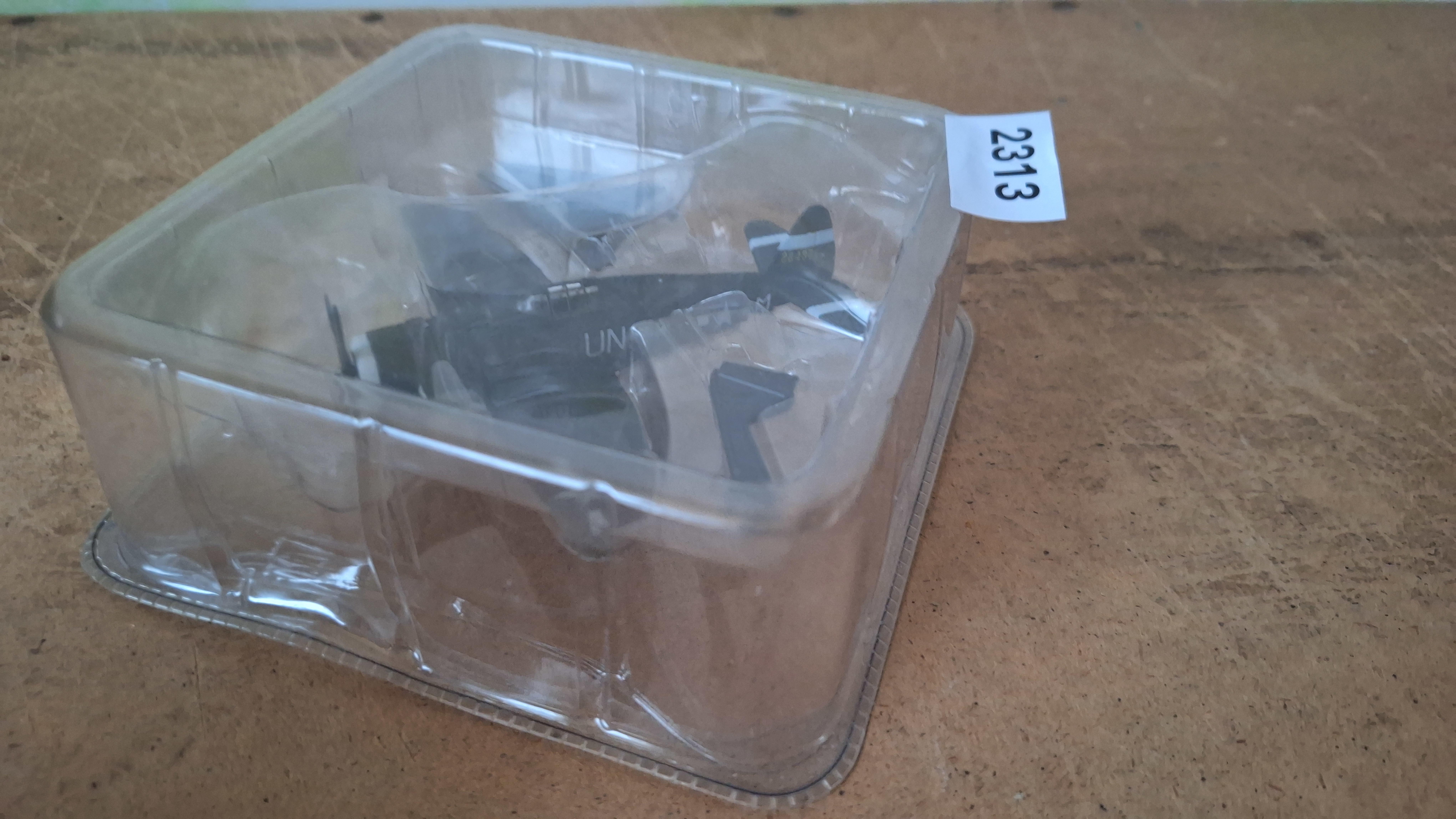 Miniatuurmodel Amerikaans jachtvliegtuig P-47 Thunderbolt in blisterverpakking – foto 2 – kavel bij Goeiendeal