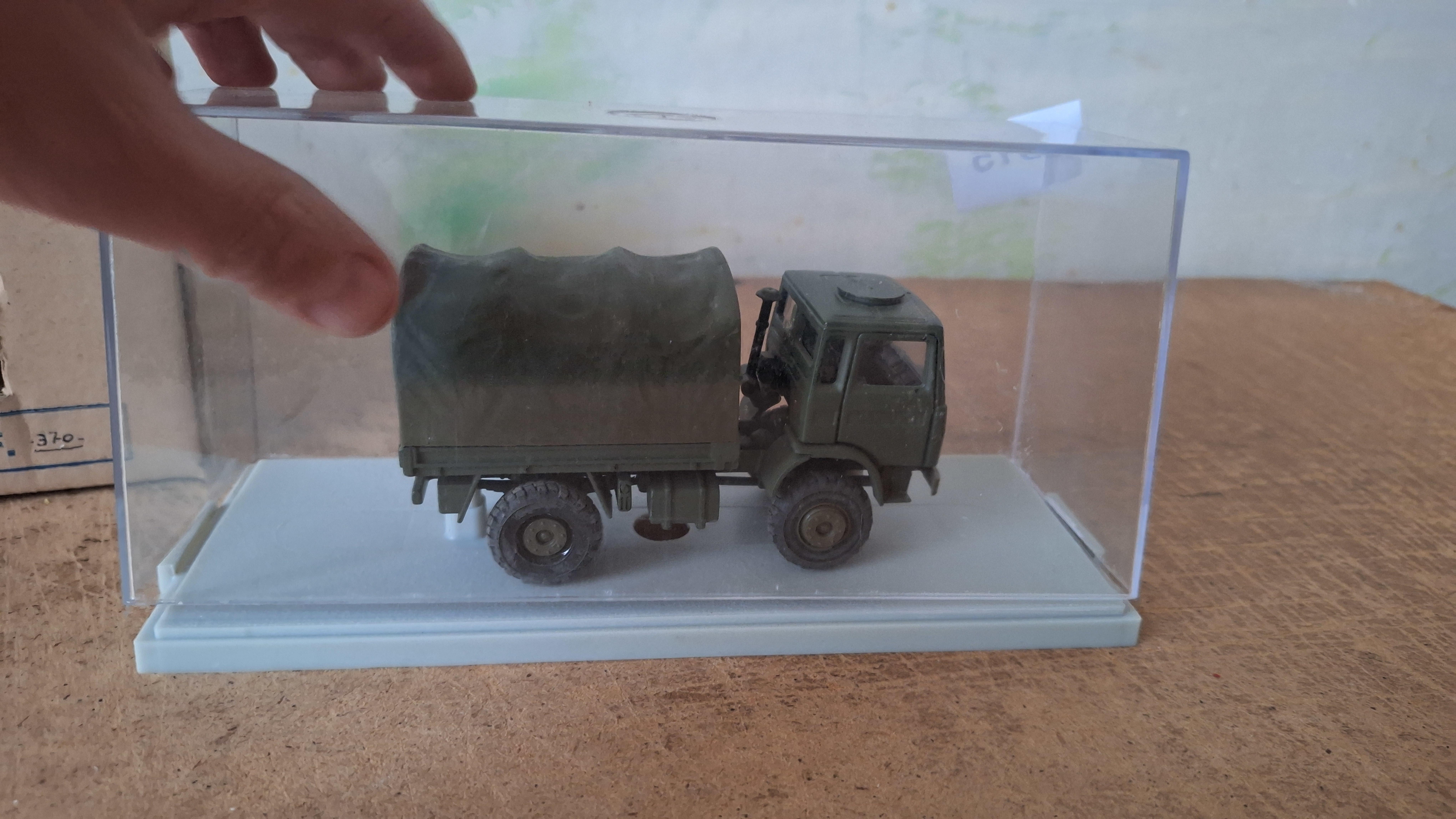 CEF Replex schaalmodel militaire vrachtwagen in displayverpakking – foto 4 – kavel bij Goeiendeal