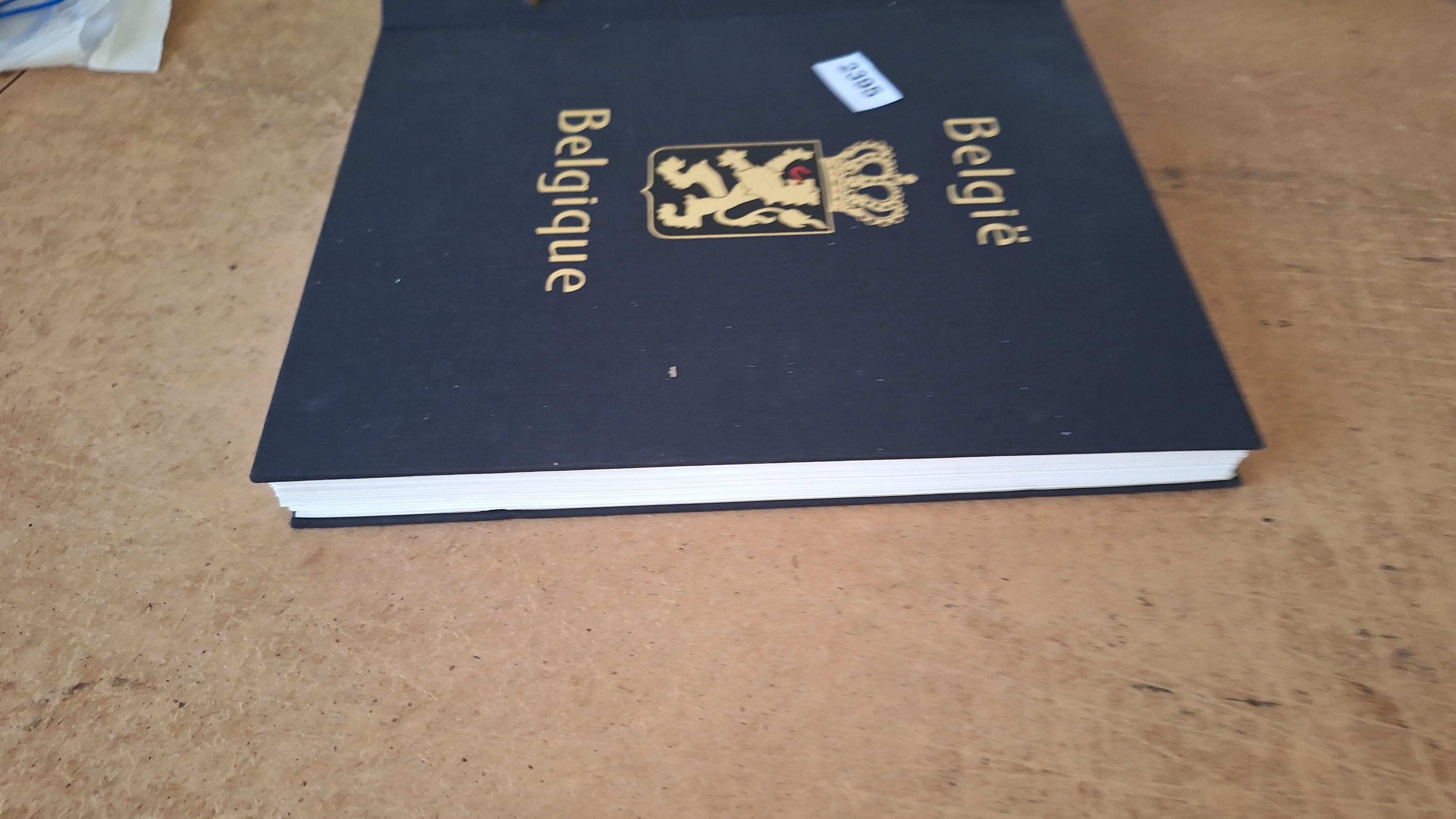 Postzegelalbum, België/Belgique Davo Album emt vnl lege bladen,enkele met postzegels – foto 10 – kavel bij Goeiendeal