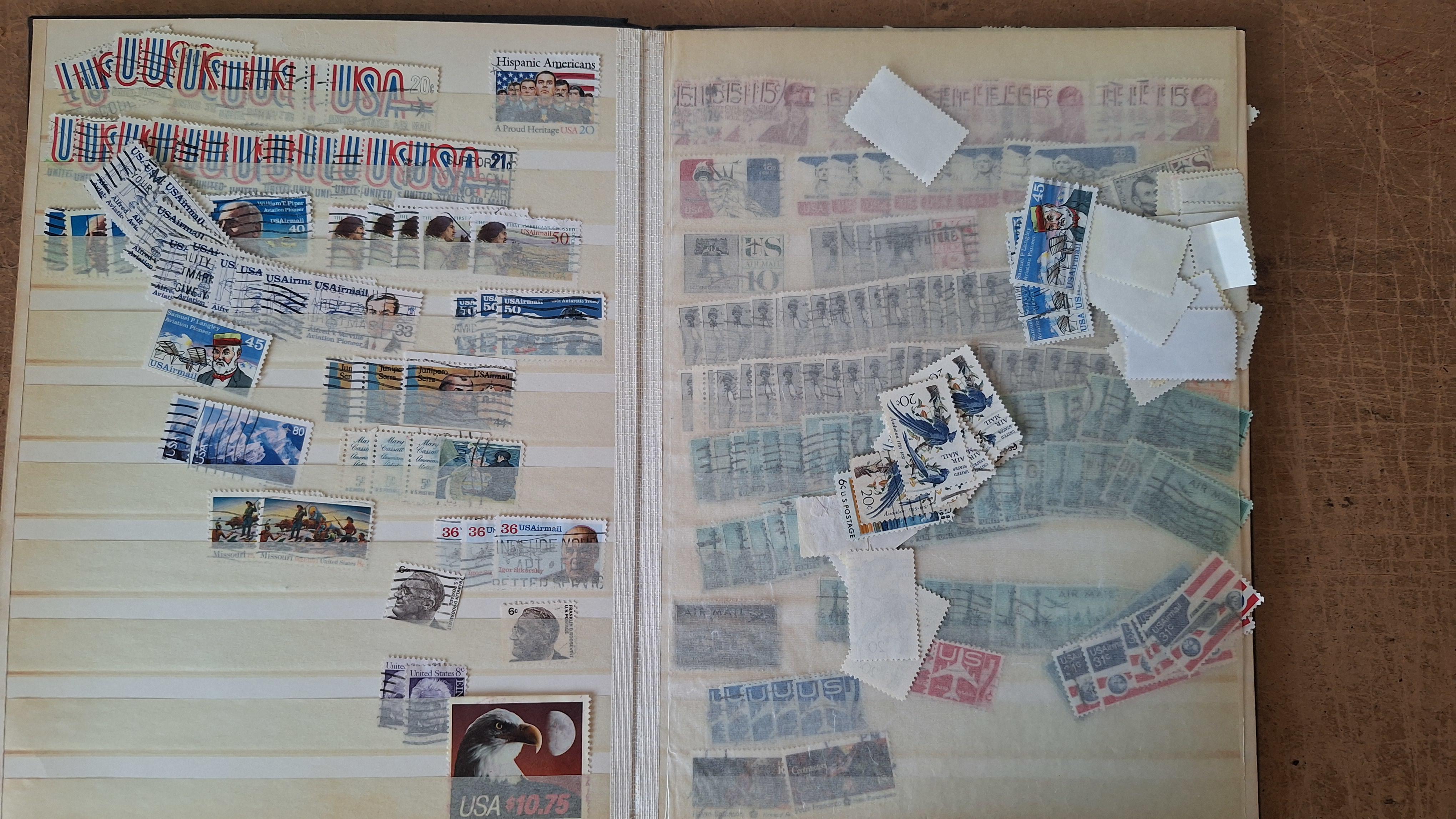 Postzegelalbum met postzegels – foto 4 – kavel bij Goeiendeal