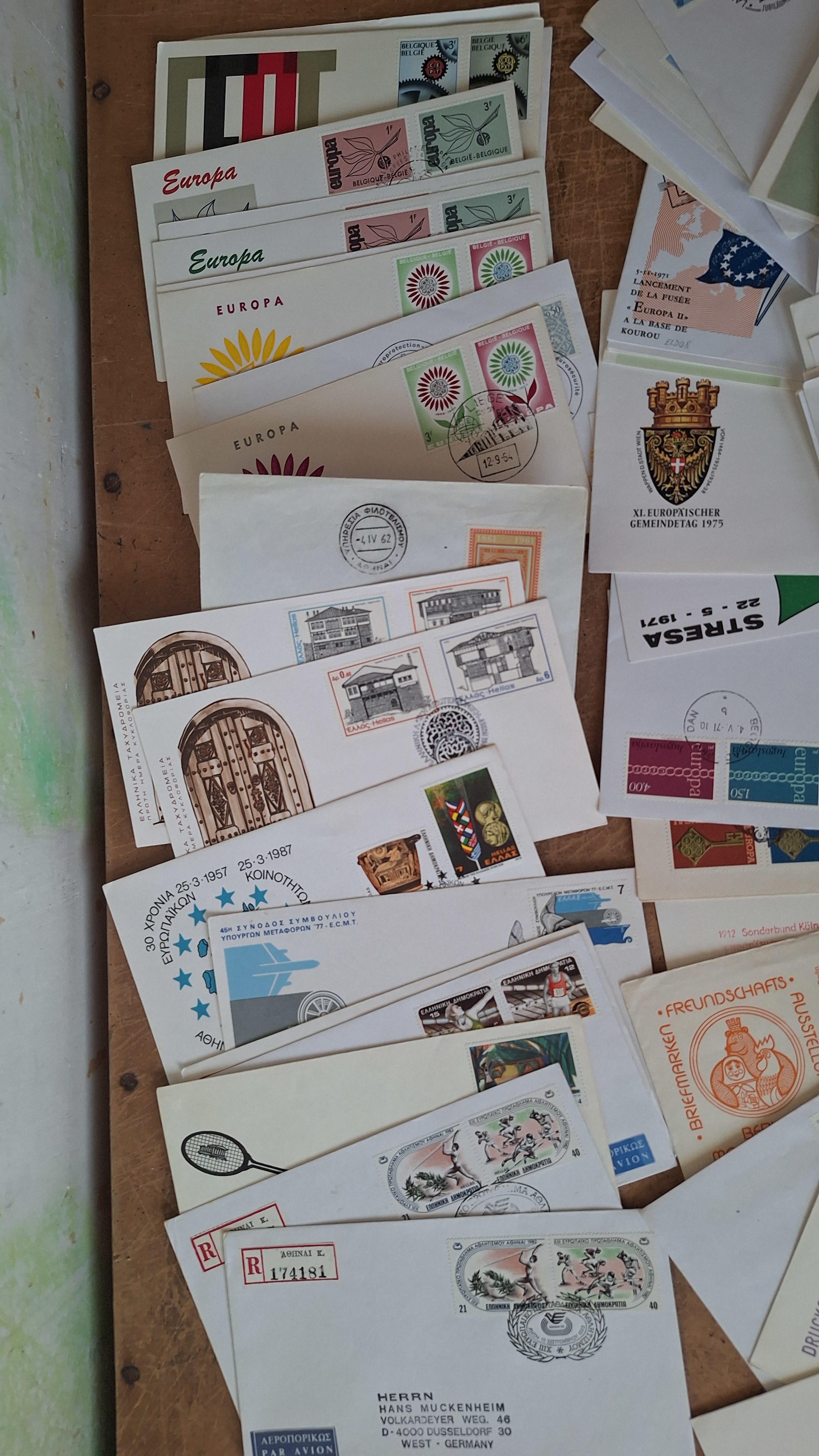 Duitse postzegels, Grote partij diverse enveloppen en postkaarten met stempels – foto 2 – kavel bij Goeiendeal