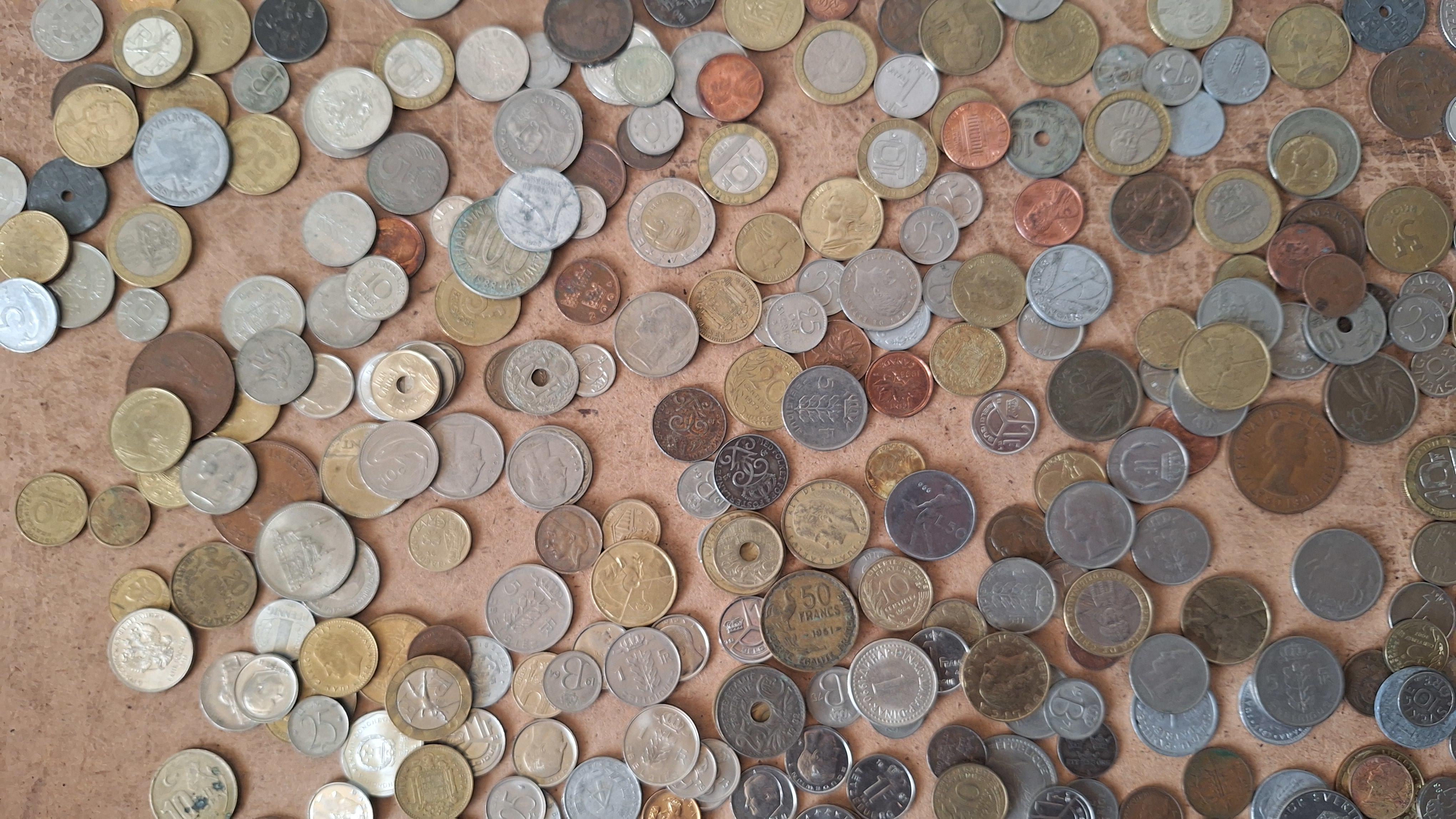 Grote partij diverse wereldmunten – foto 6 – kavel bij Goeiendeal