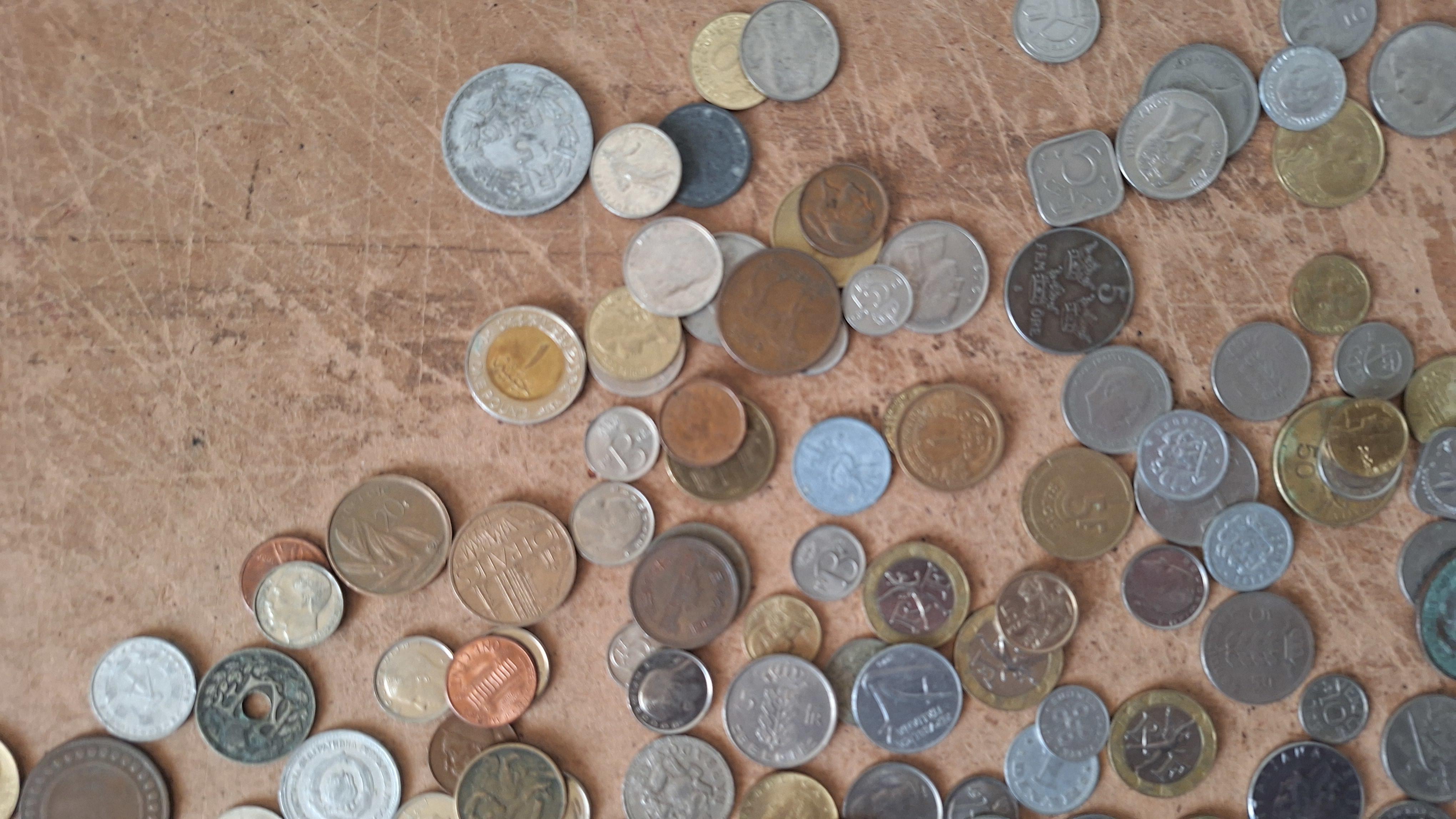 Grote partij diverse wereldmunten – foto 2 – kavel bij Goeiendeal