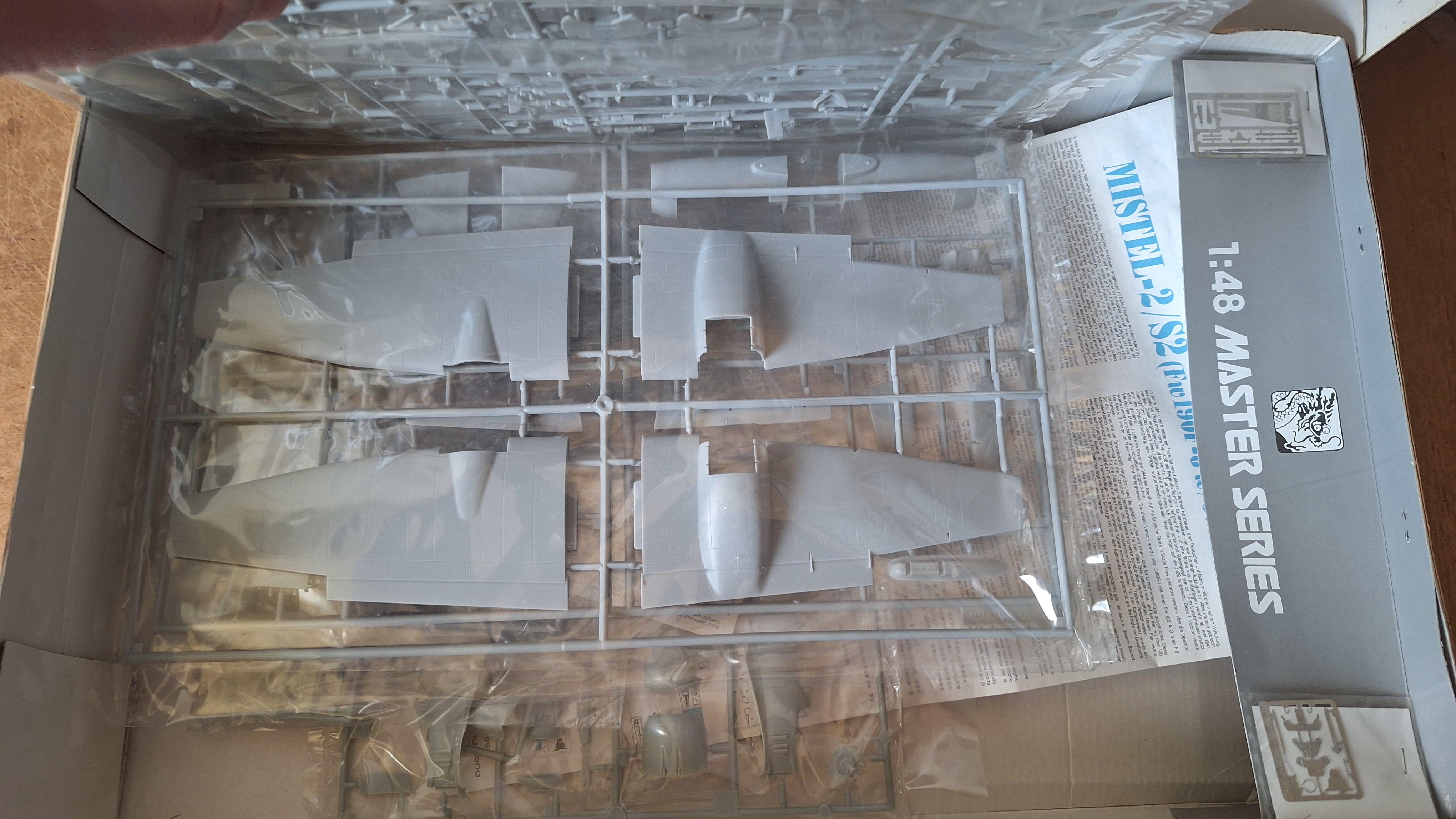 Dragon, Modelbouwdoos Mistel-2/S2 (Fw190F-8 w/Ju88 G-1) – foto 3 – kavel bij Goeiendeal