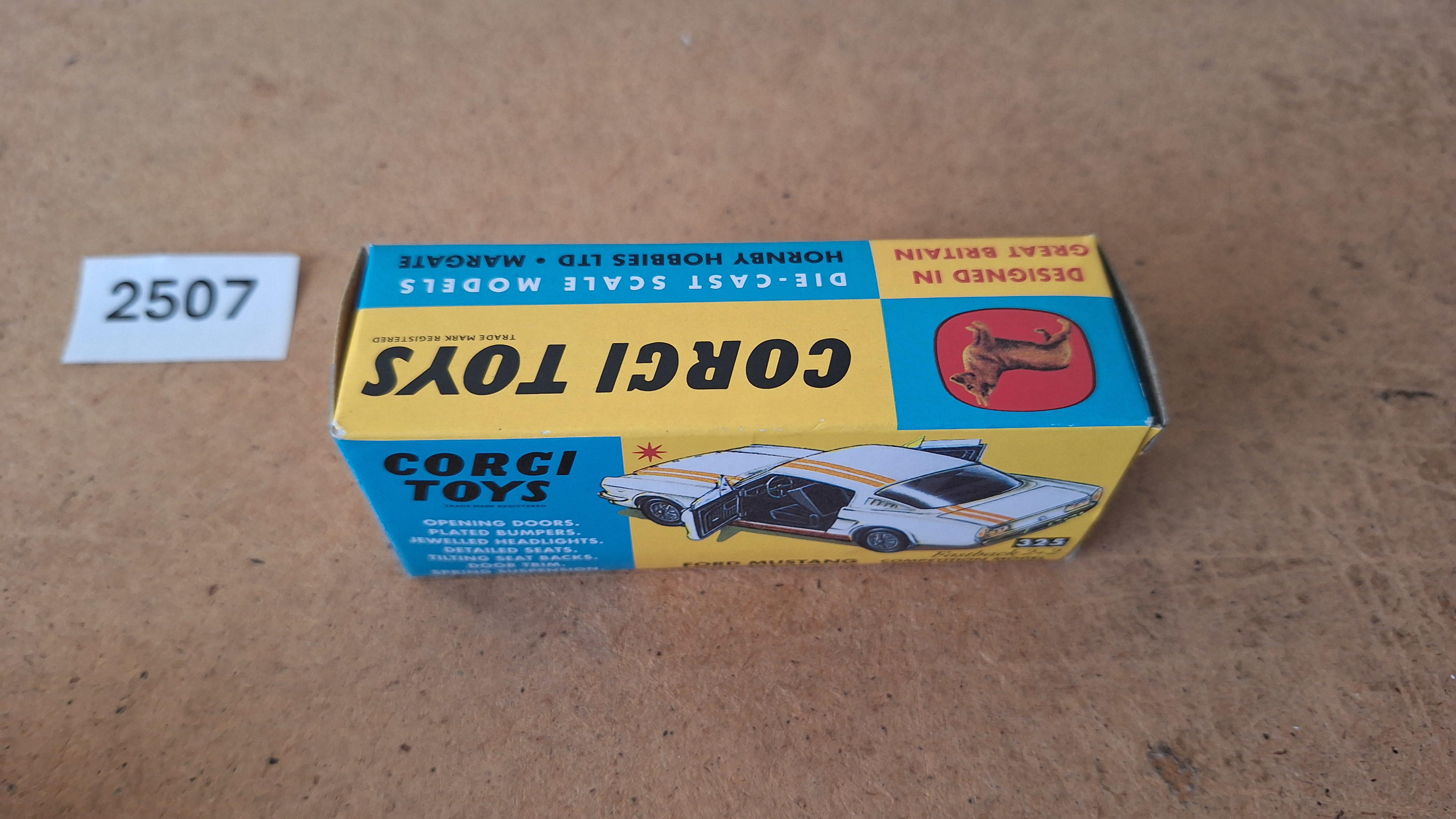 Corgi Toys 325, Ford Mustang Fastback 2+2 Competition model – foto 8 – kavel bij Goeiendeal
