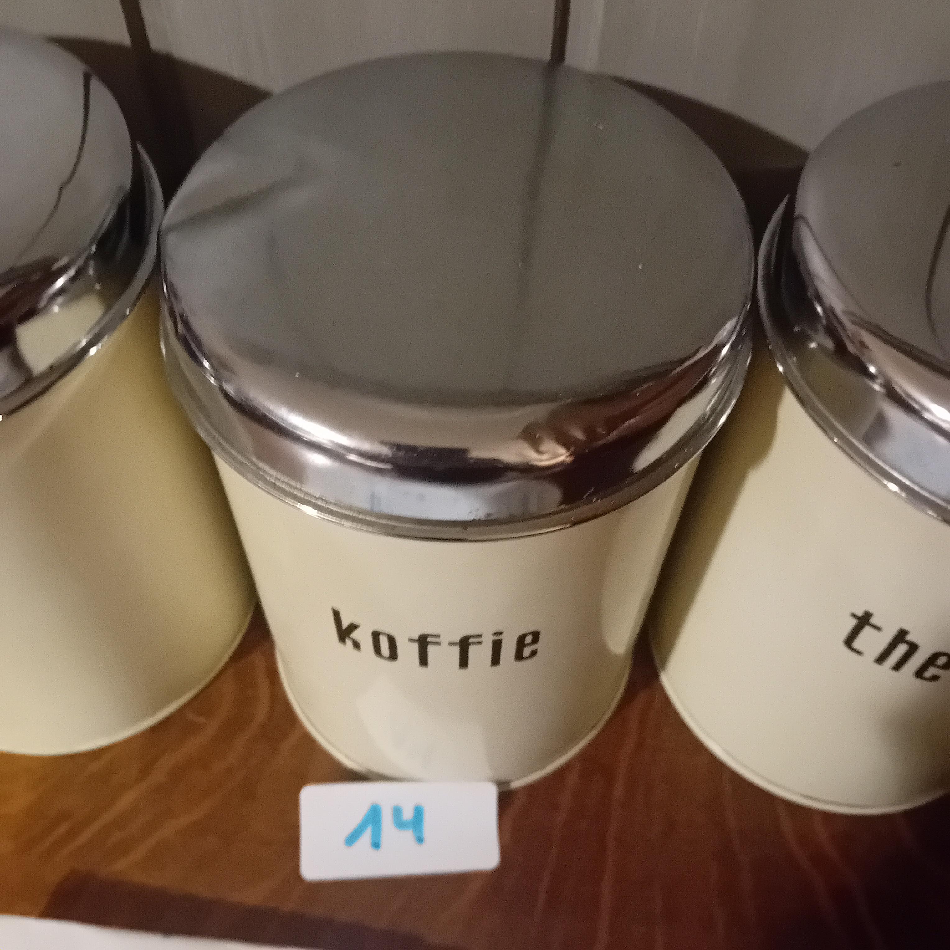 3-delige voorraadbusset voor suiker, koffie en thee, deksel "koffie" gebutst (Lot: 14) – foto 2 – kavel bij Goeiendeal, Lommel