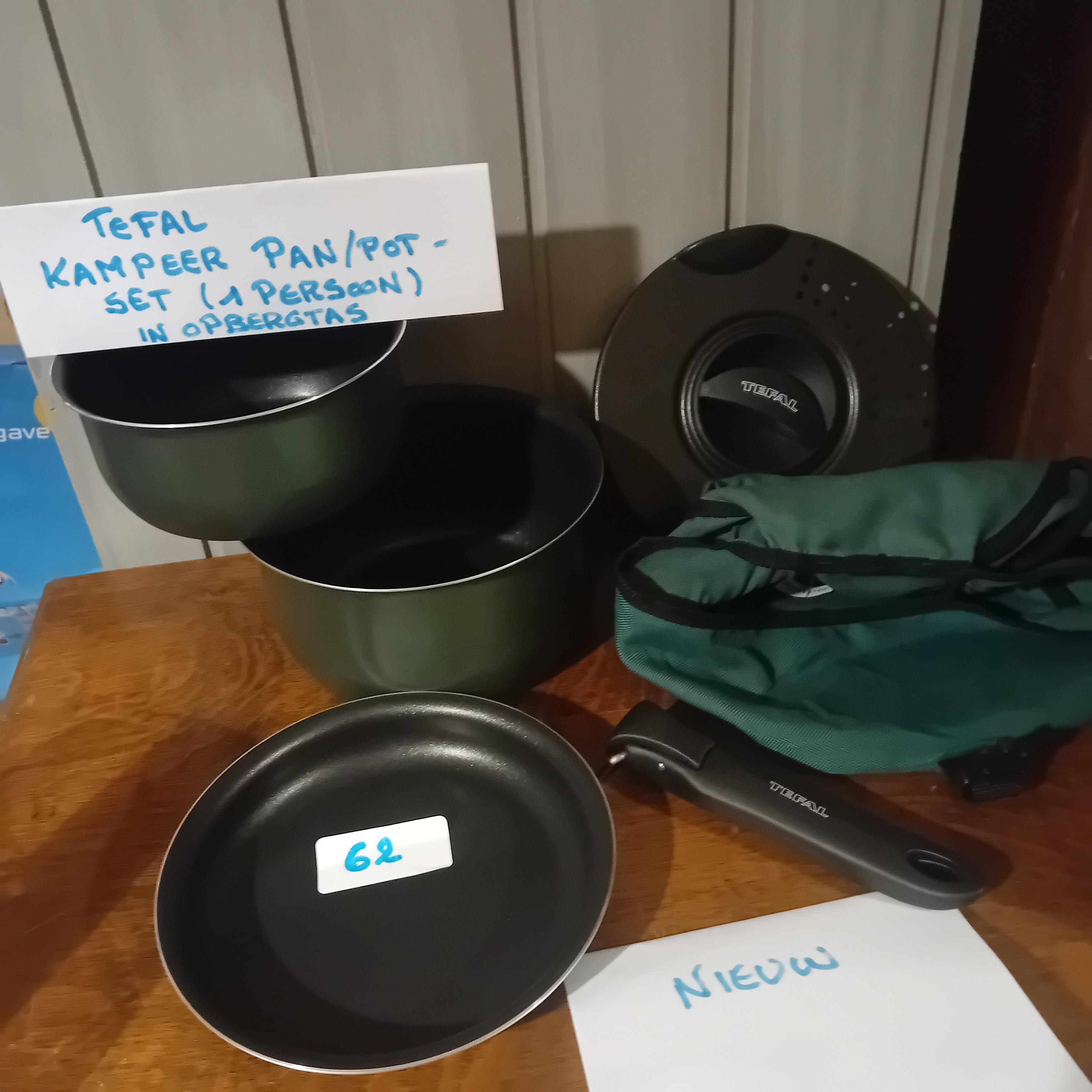 Kampeer pan-/potset voor 1 persoon inclusief opbergtas, merk Tefal, nieuw (Lot: 62) – kavel bij Goeiendeal, Lommel