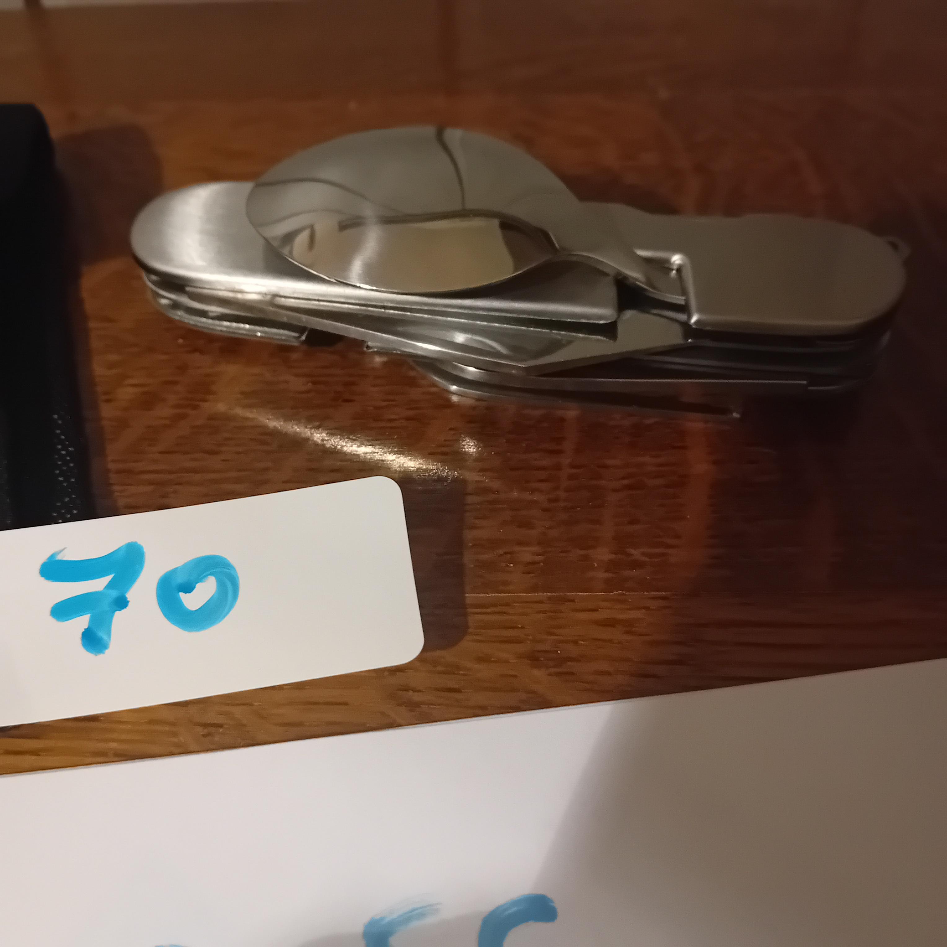 Camping / survival zakmes en bestekset inclusief hoes (Lot: 70) – foto 2 – kavel bij Goeiendeal, Lommel
