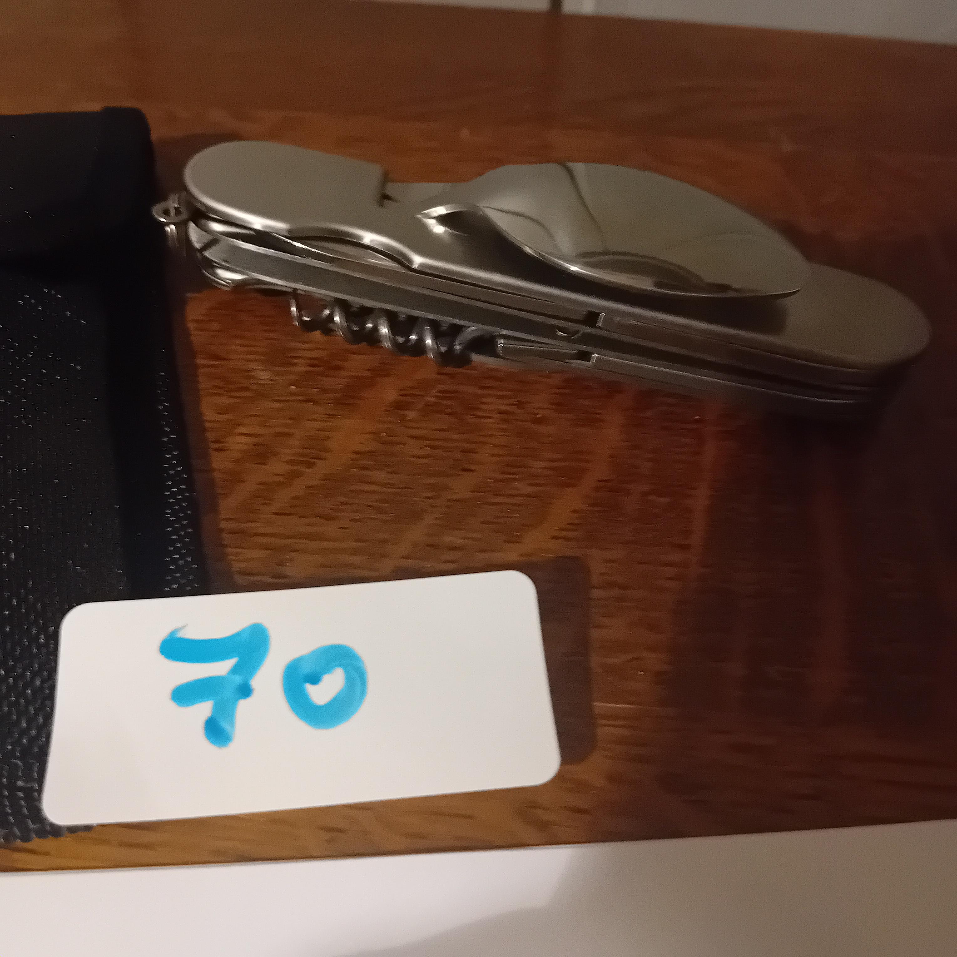Camping / survival zakmes en bestekset inclusief hoes (Lot: 70) – foto 3 – kavel bij Goeiendeal, Lommel