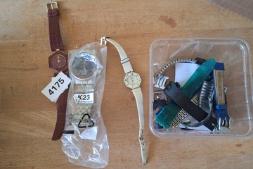 Afbeelding van partij horlogs en horloge onderdelen