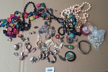 Afbeelding van Lot juwelen & Sieraden